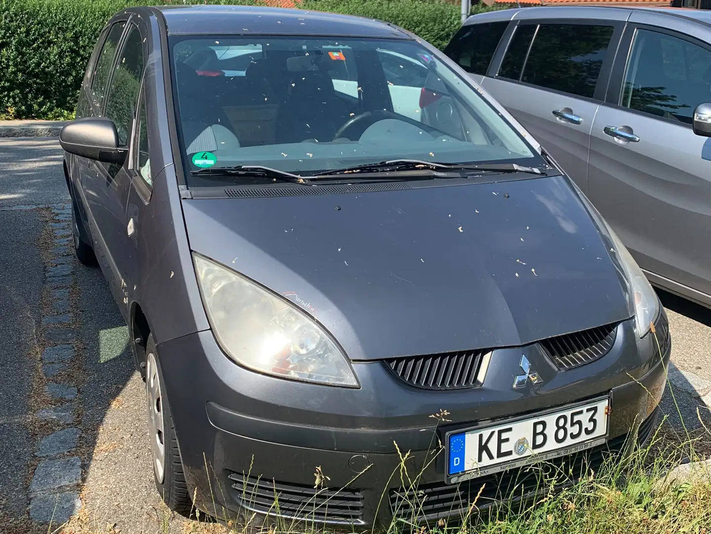 Mitsubishi Colt Colt 1.1Invite Grau - 1
