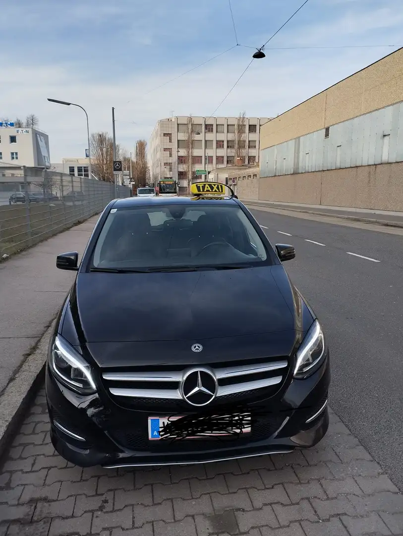 Mercedes-Benz B 180 1.5 diesel Černá - 1