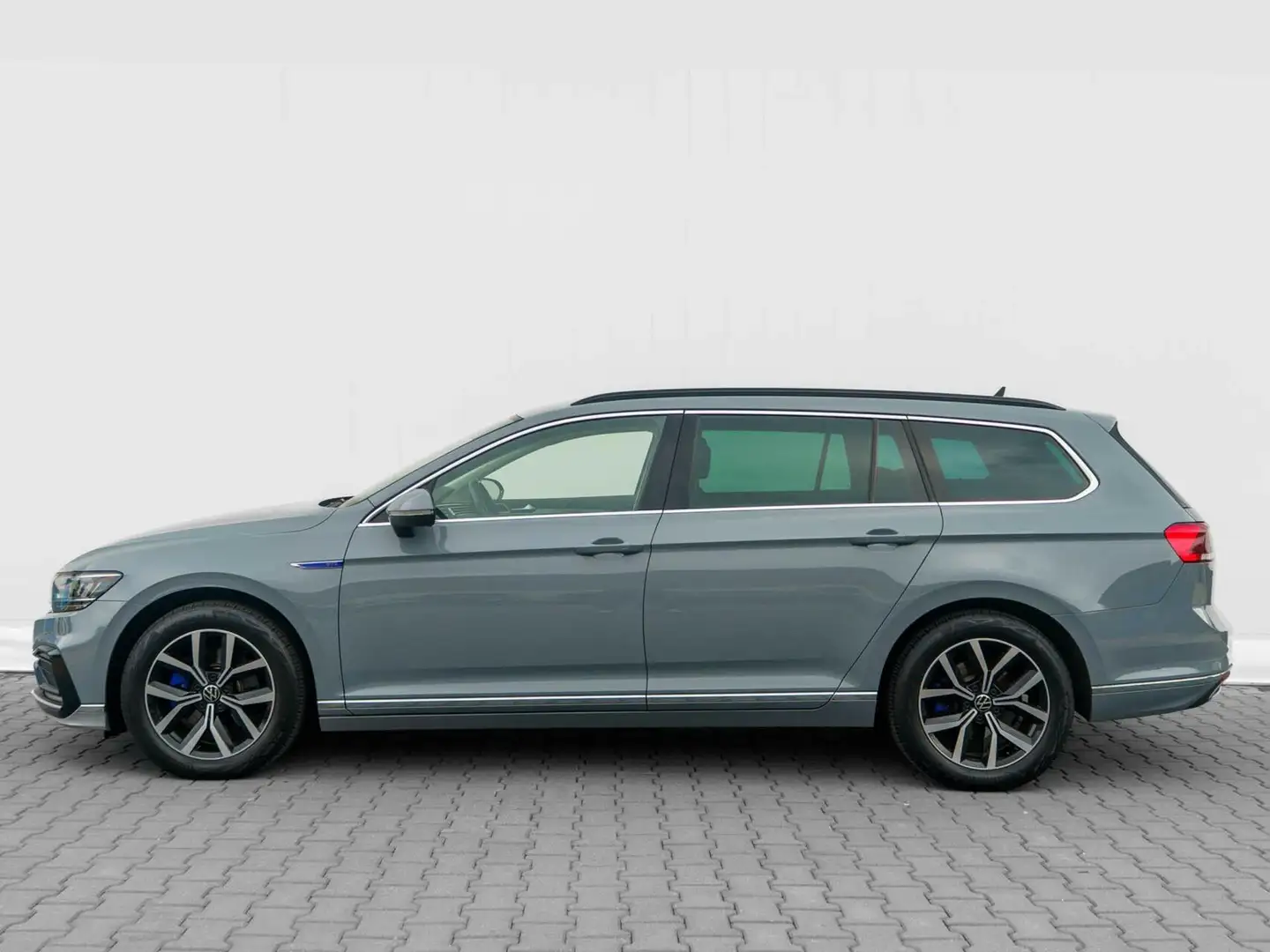 Volkswagen Passat Variant 1.4 TSI 218pk PHEV GTE Business | Full LED | Carpl Grijs - 2