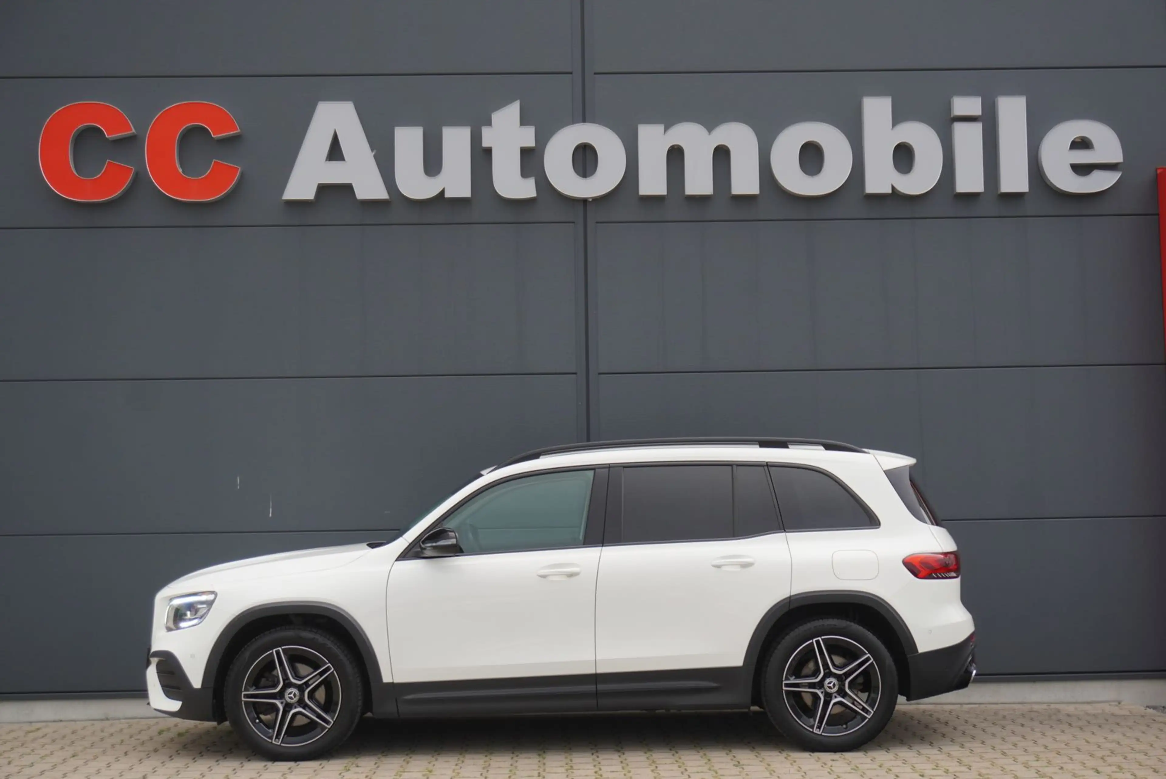 Mercedes-Benz GLB 220 d 4Matic AMG Line/Kamera/Multibeam/Navi/