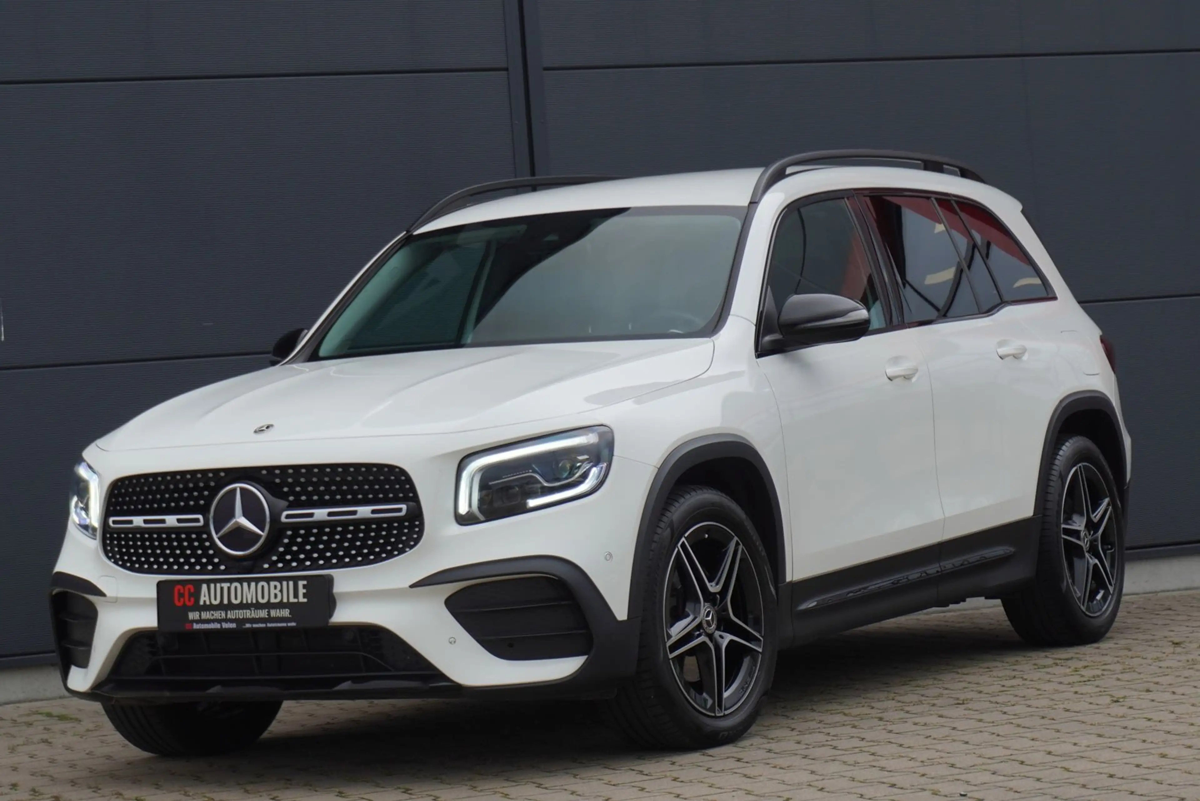 Mercedes-Benz GLB 220 d 4Matic AMG Line/Kamera/Multibeam/Navi/ — photo 4