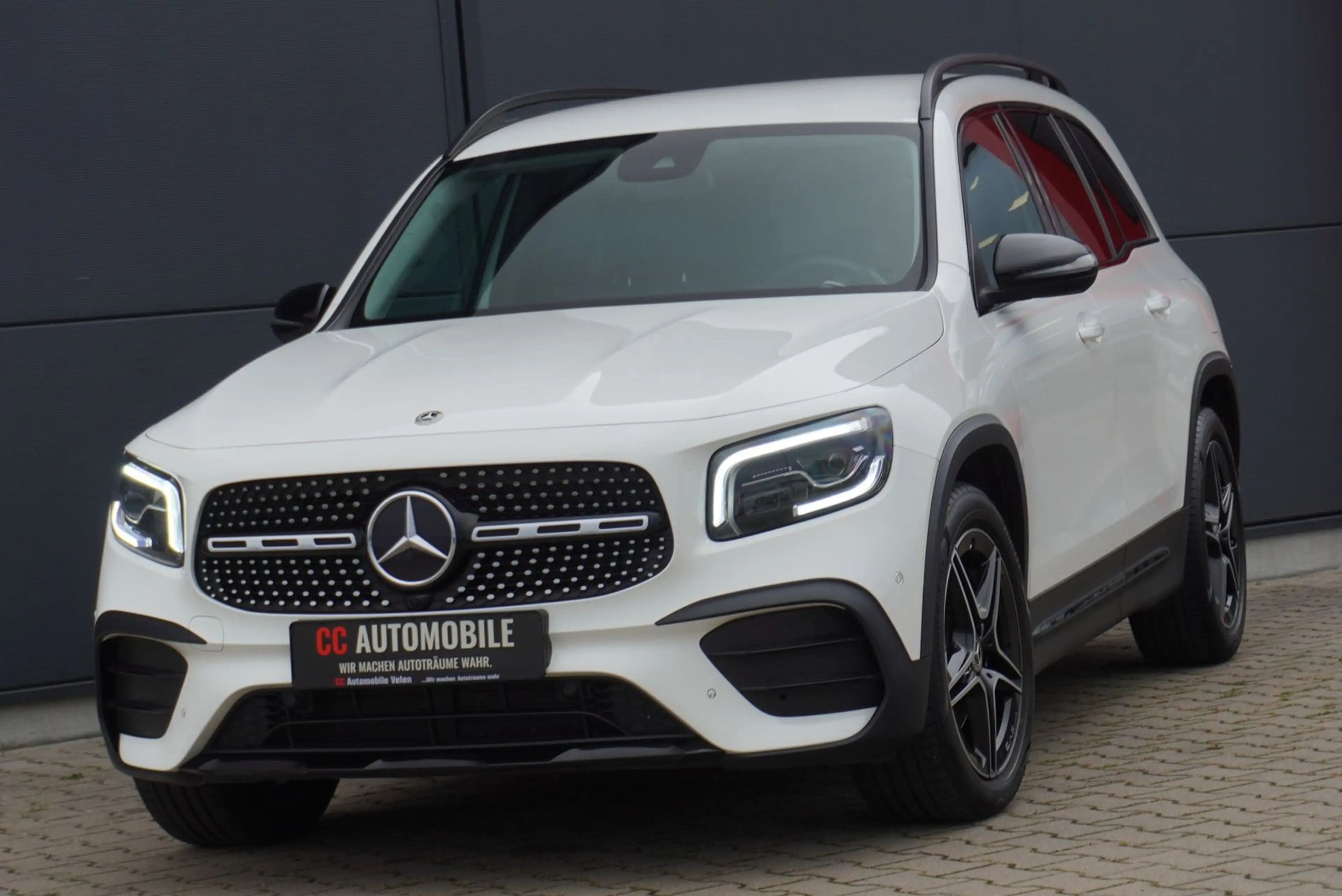 Mercedes-Benz GLB 220 d 4Matic AMG Line/Kamera/Multibeam/Navi/ — photo 2
