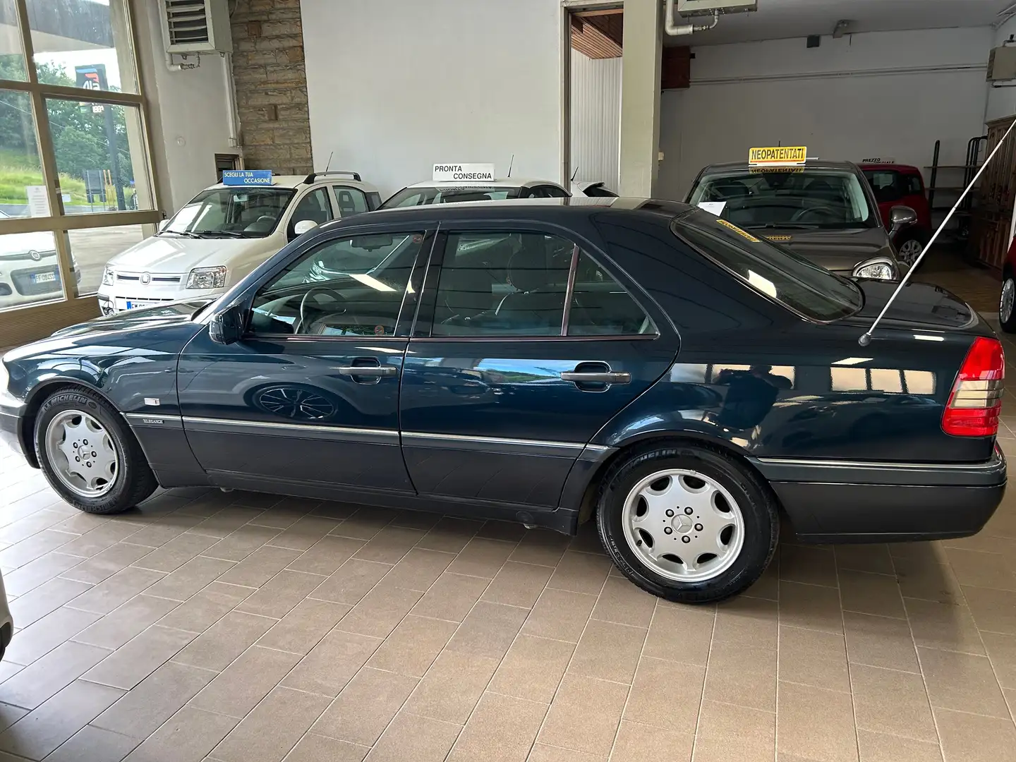 Mercedes-Benz C 200 Classe C200 Kompressor UNICO PROPRIETARIO Blau - 2