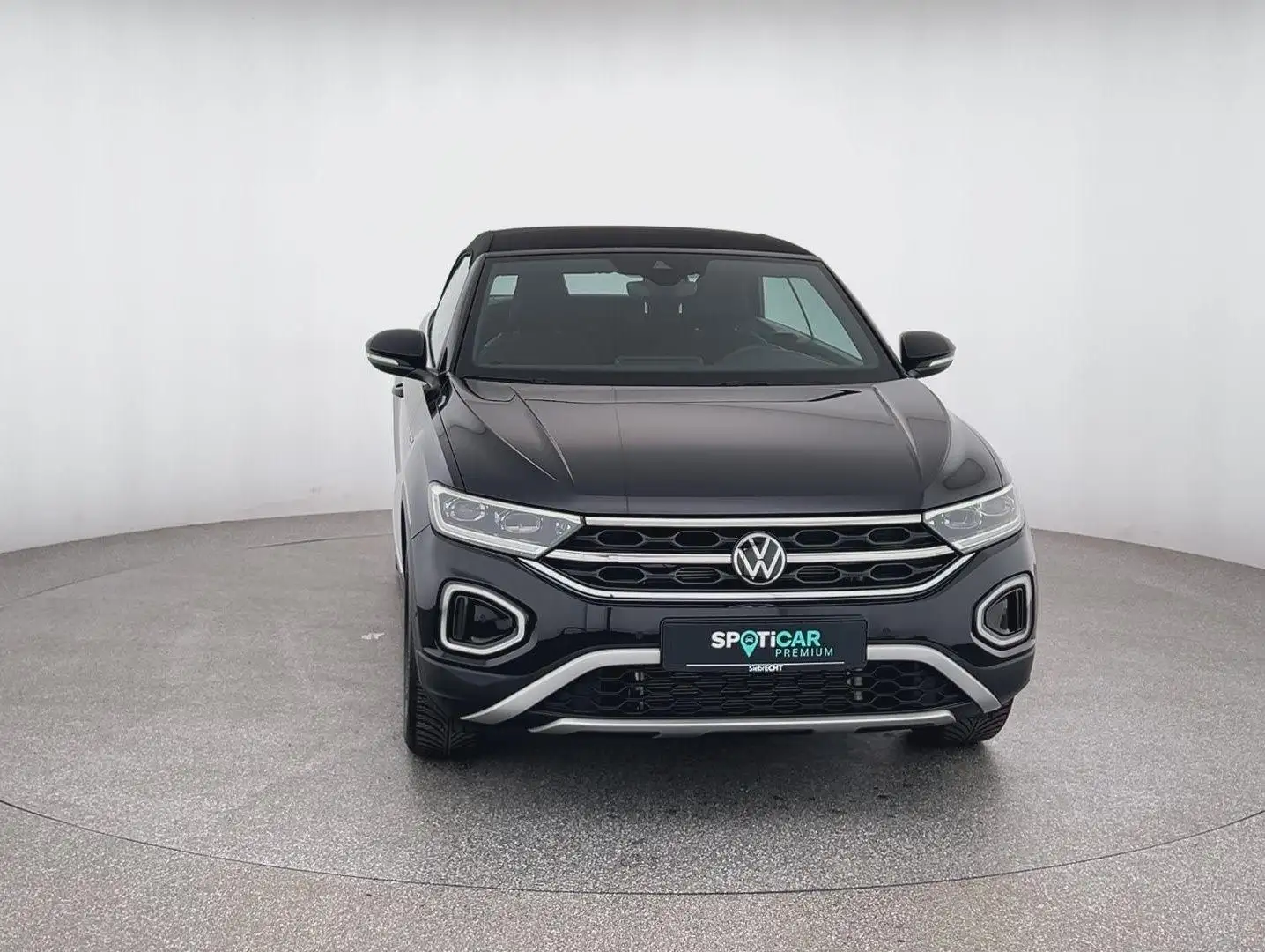 Volkswagen T-Roc Move 1.5 TSI*NAVI*SHZ*RFK*uvm Schwarz - 2