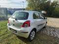 Toyota Yaris Sol Grau - thumbnail 2