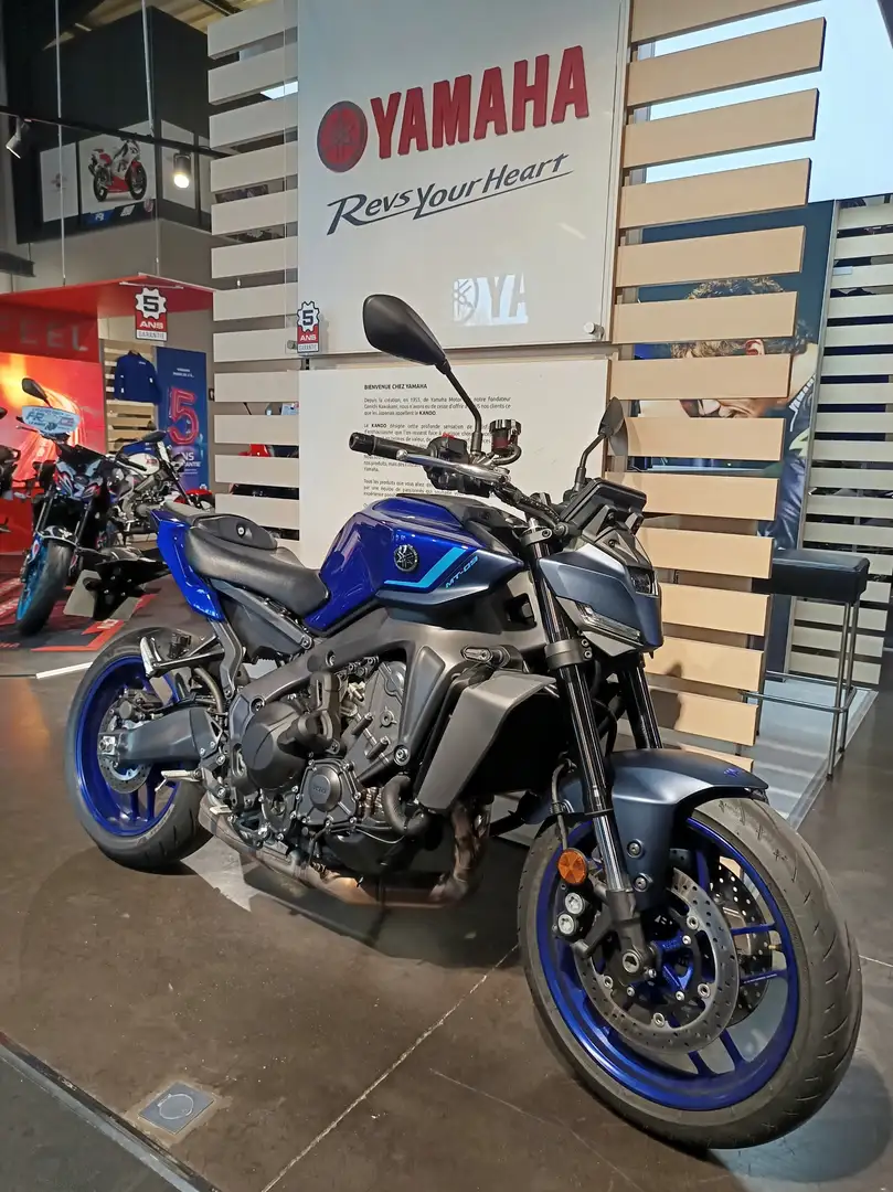 Yamaha MT-09 Blauw - 1