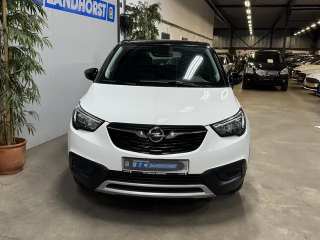 Opel Crossland X view 2