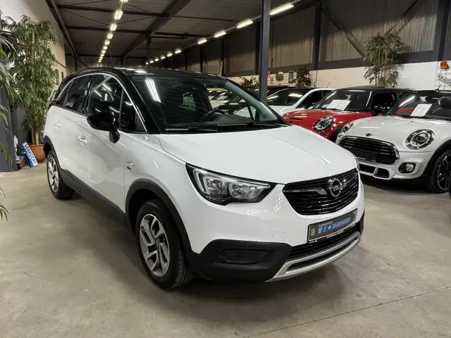 Opel Crossland X view 3