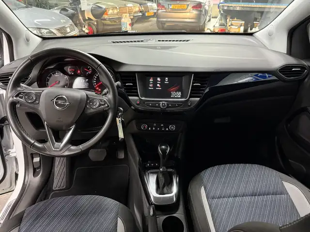 Opel Crossland X view 9