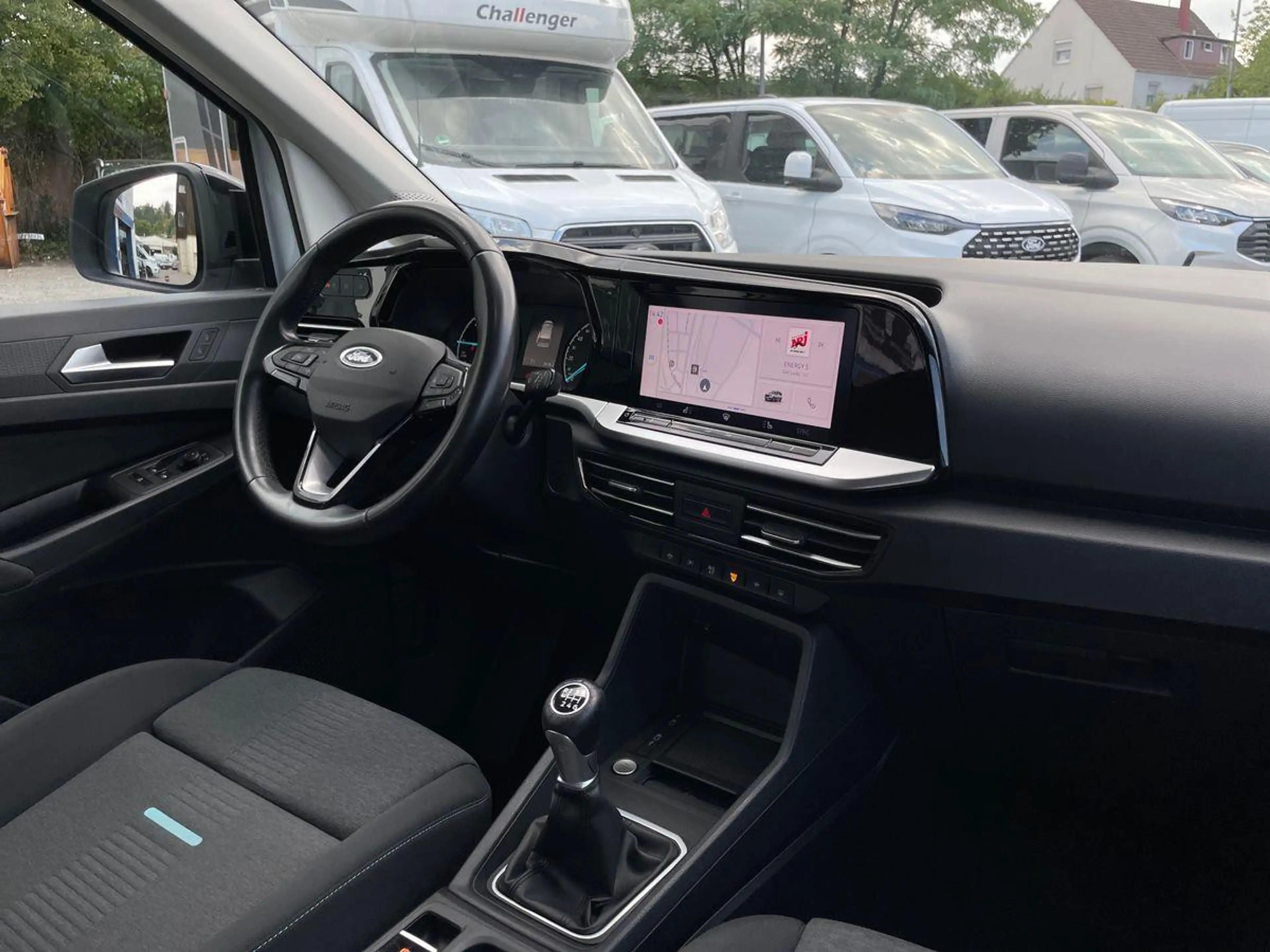 Ford Grand Tourneo Connect 2.0 l EcoBlue Acitve L2 AHK PANORAMADACH K — photo 13
