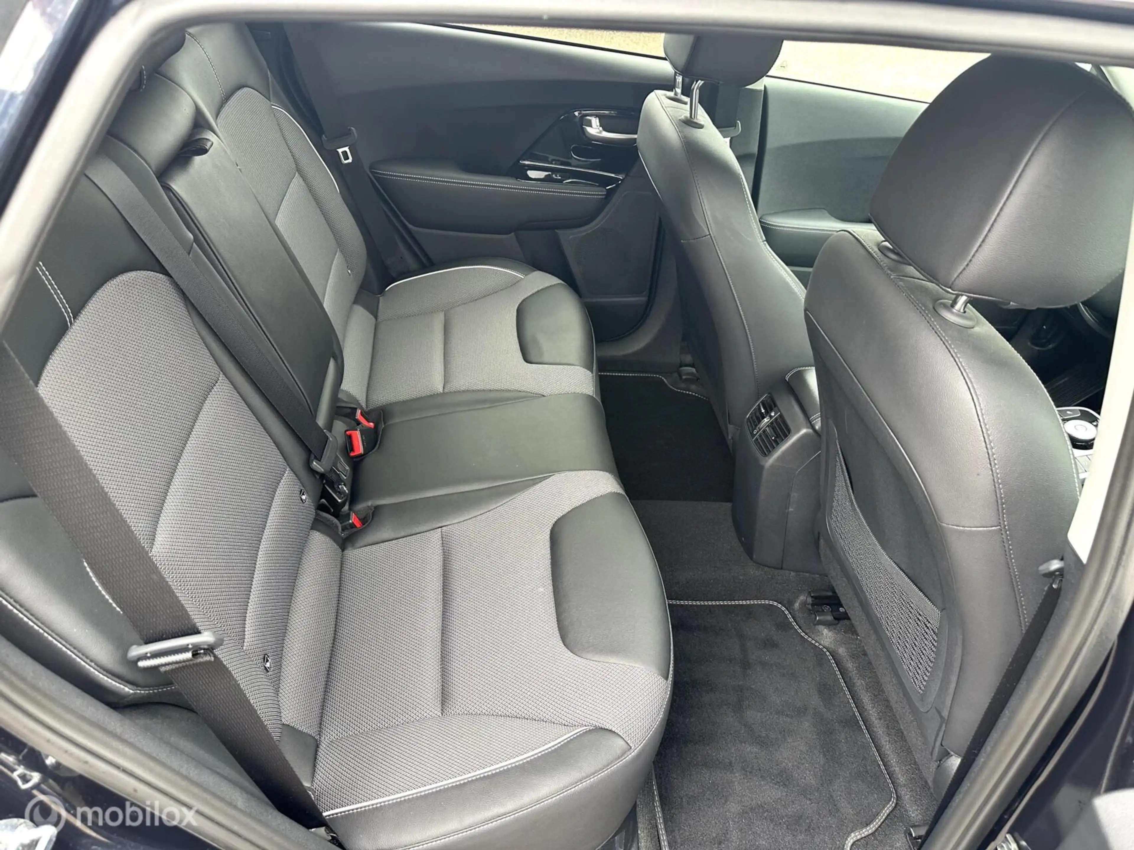 Kia e-Niro Edition 64 kWh 3-FASE ACHTERUITRIJ CAMERA CARPLAY — photo 11
