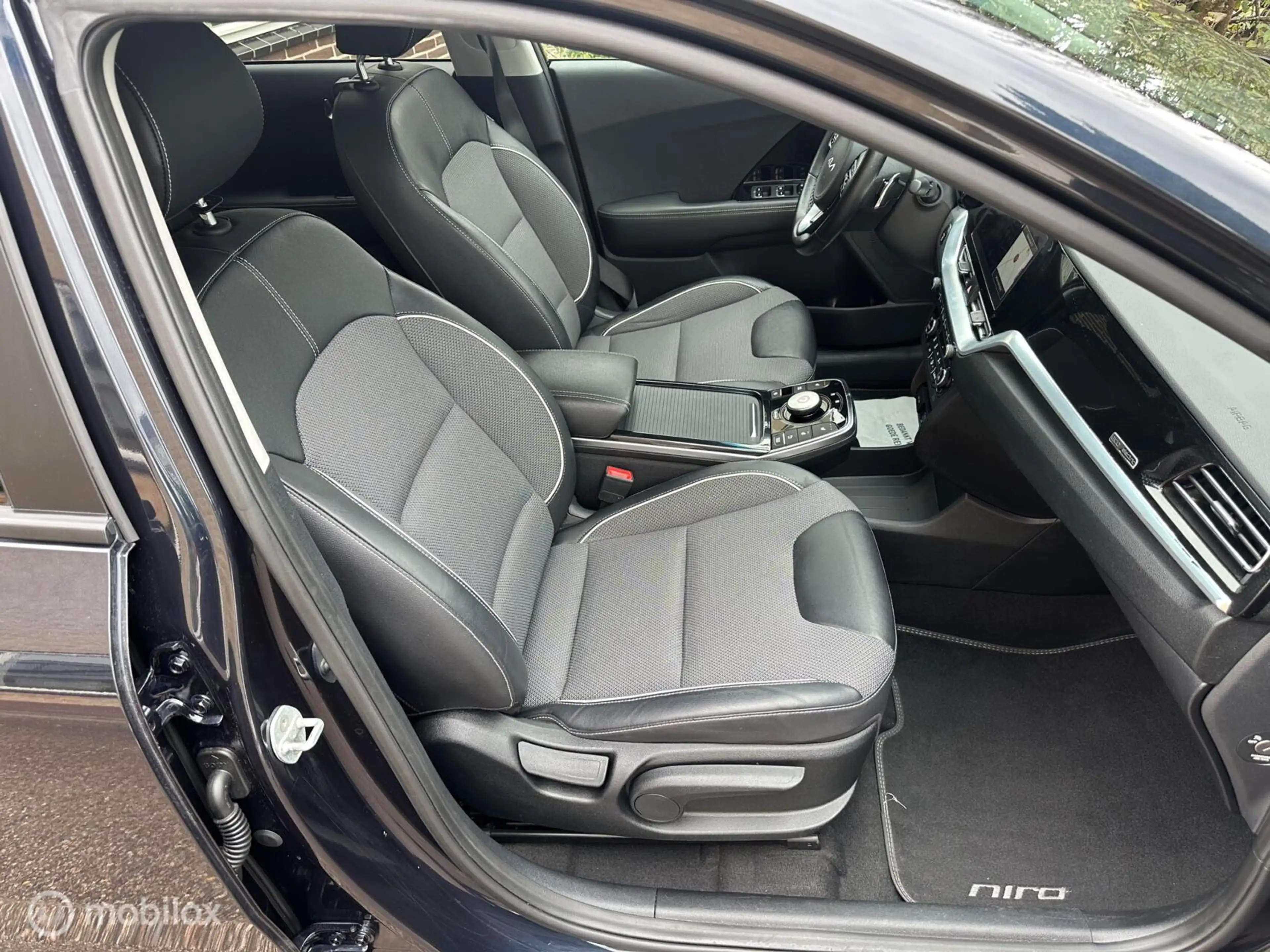 Kia e-Niro Edition 64 kWh 3-FASE ACHTERUITRIJ CAMERA CARPLAY — photo 9