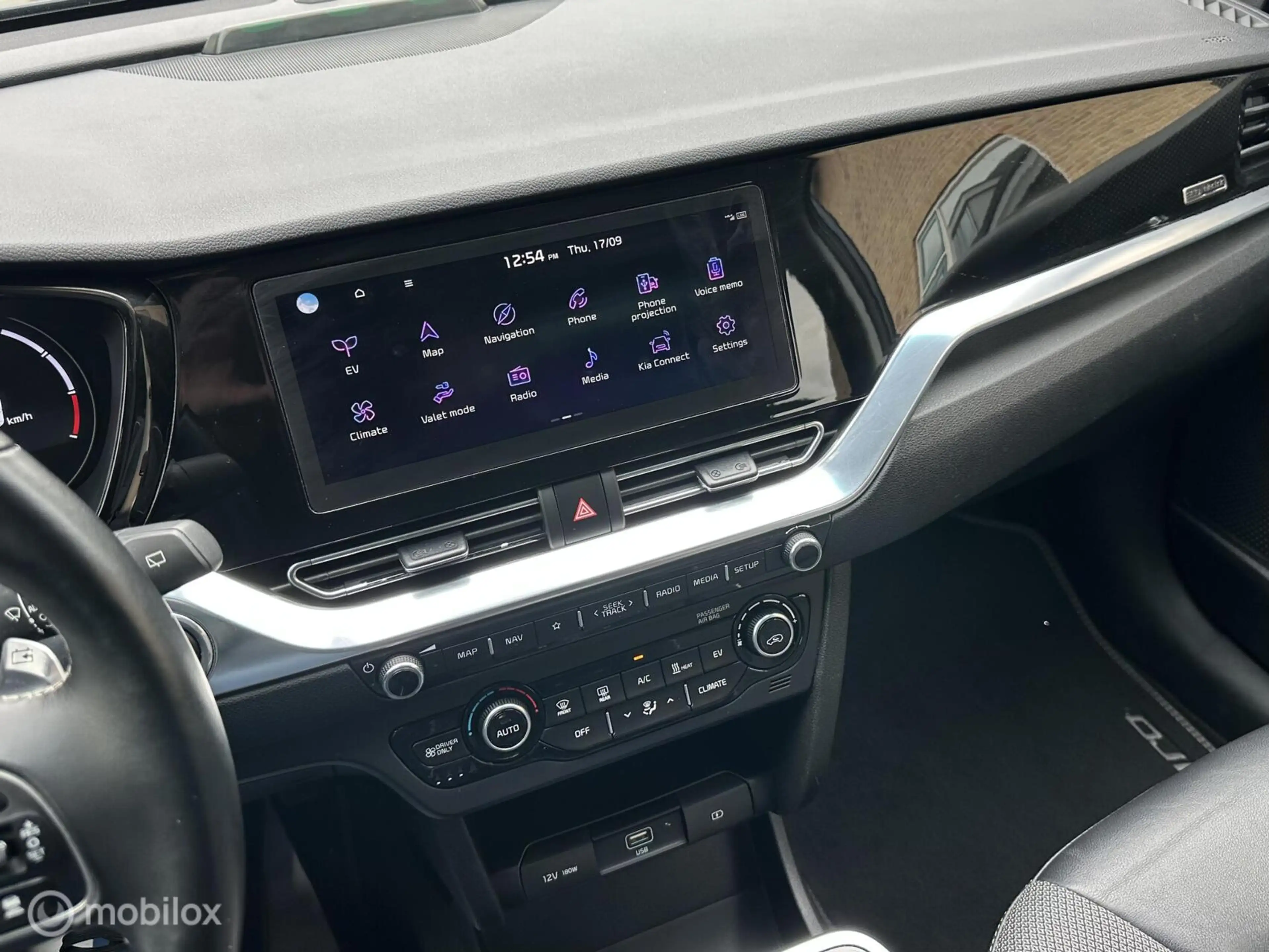 Kia e-Niro Edition 64 kWh 3-FASE ACHTERUITRIJ CAMERA CARPLAY — photo 14