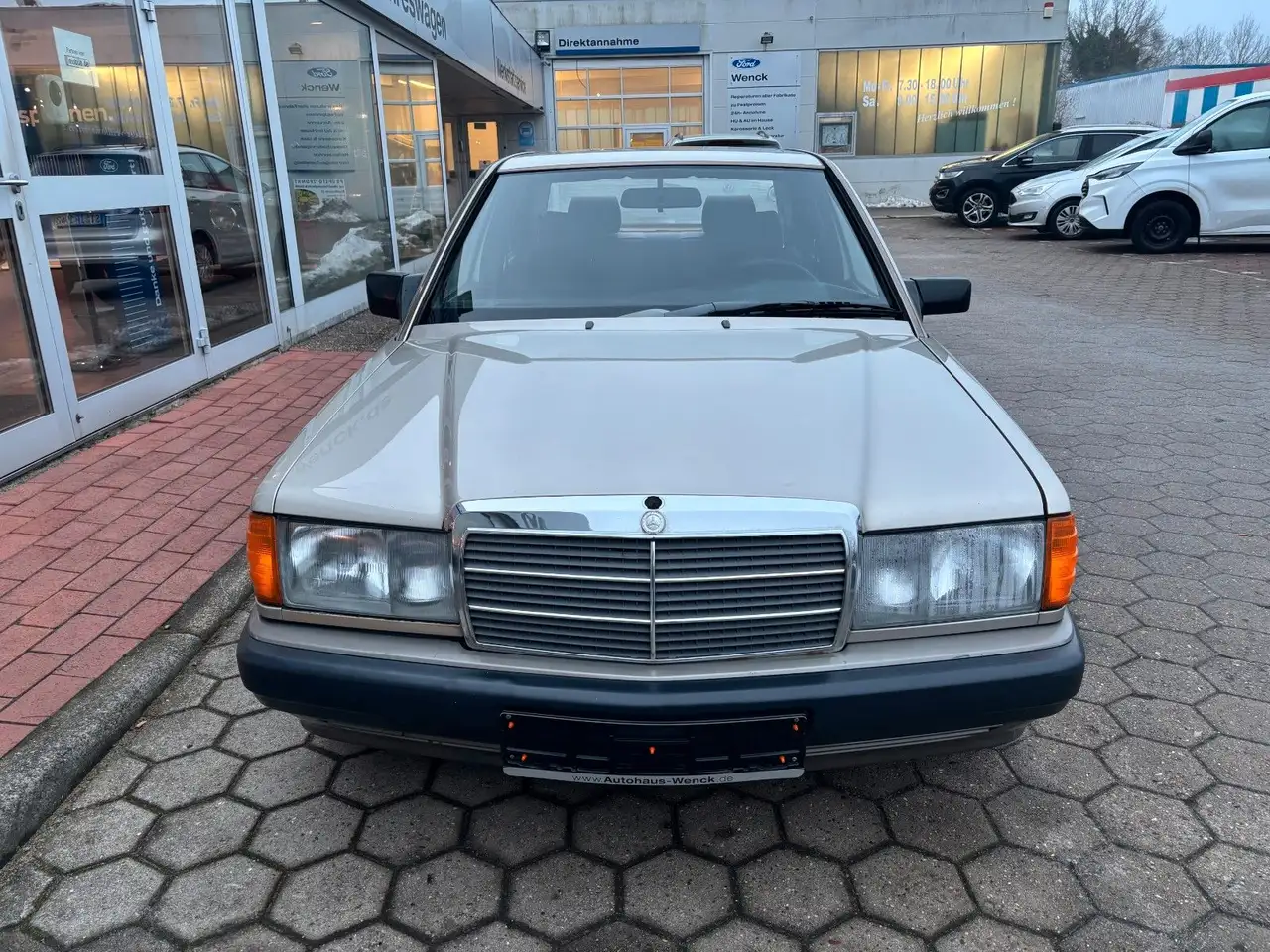 Mercedes-Benz 190 E 190*3.HAND*SERVO*el.SD*HU NEU*, foto 3