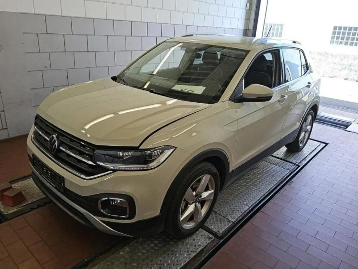 Volkswagen T-Cross 1.0 TSI OPF Style Front-Lane-Assist Ligh Grau - 2