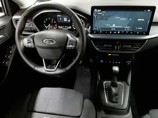 Ford Focus view 10