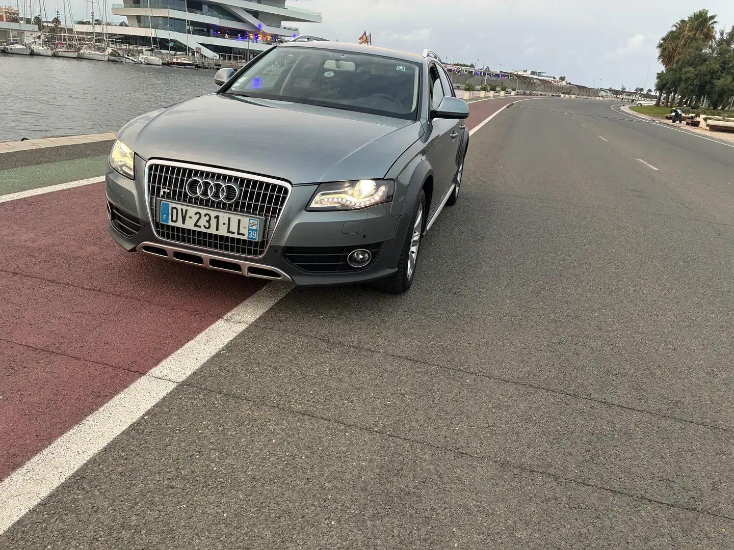 Audi A4 allroad 3.0TDI S-Tronic - 2