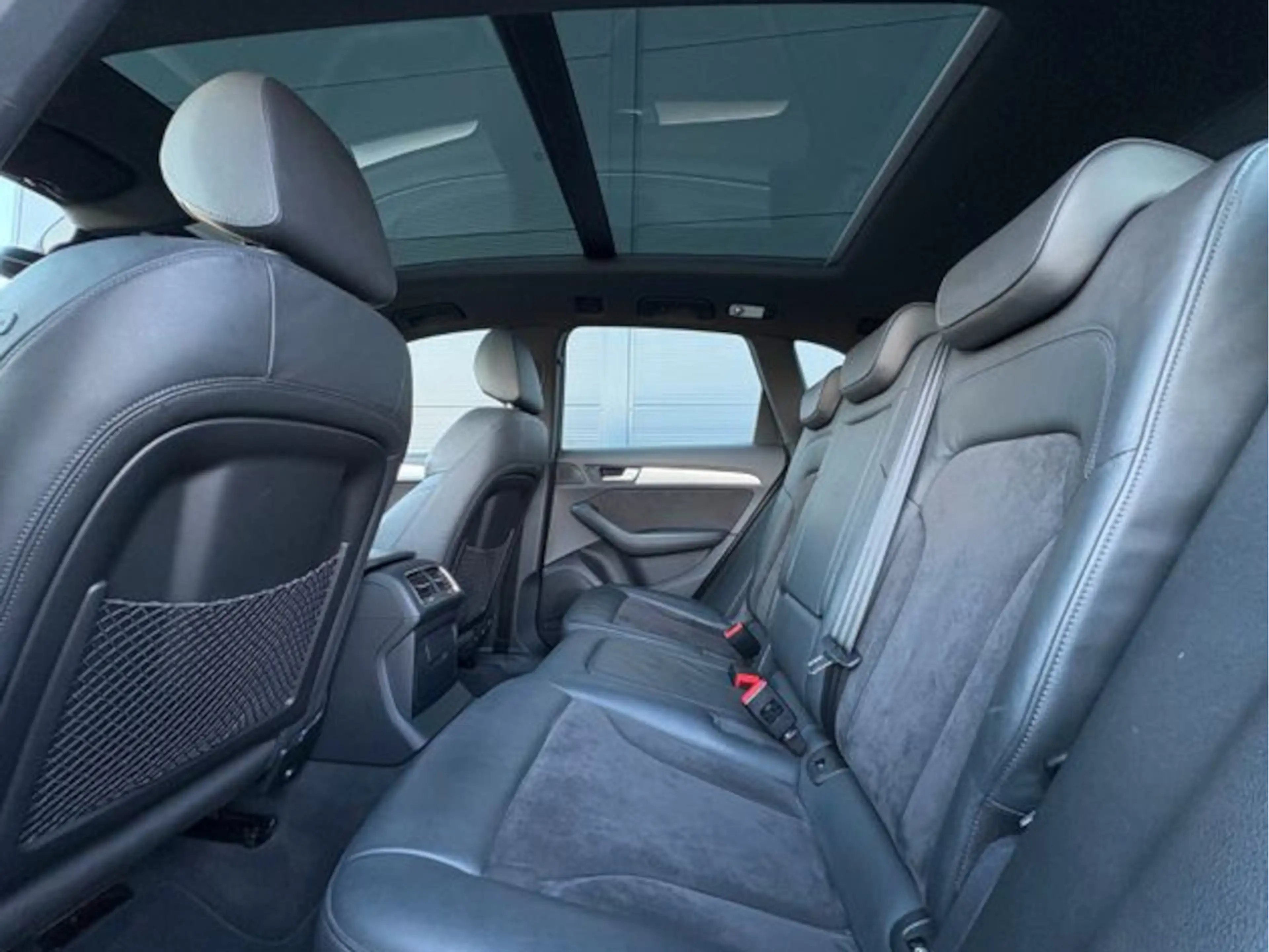 Audi SQ5 3.0 TDI quattro Pano Standheizung AHK 1.Hand — photo 7