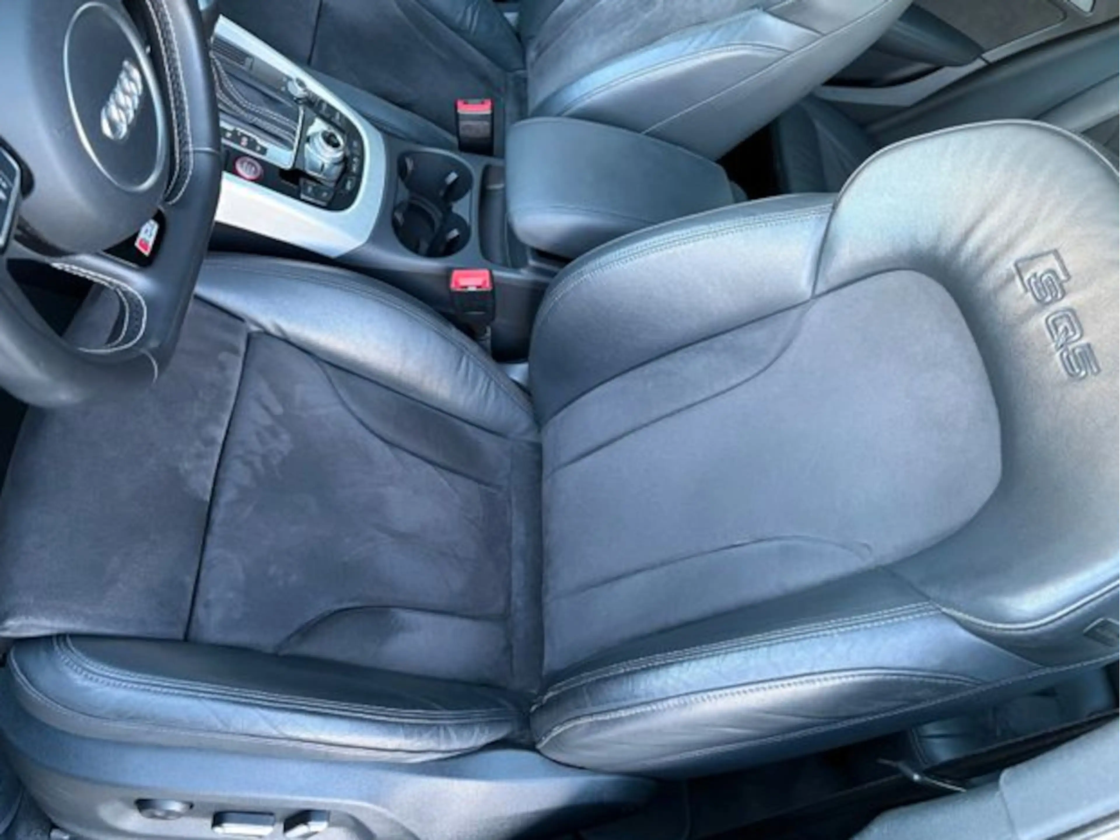 Audi SQ5 3.0 TDI quattro Pano Standheizung AHK 1.Hand — photo 6