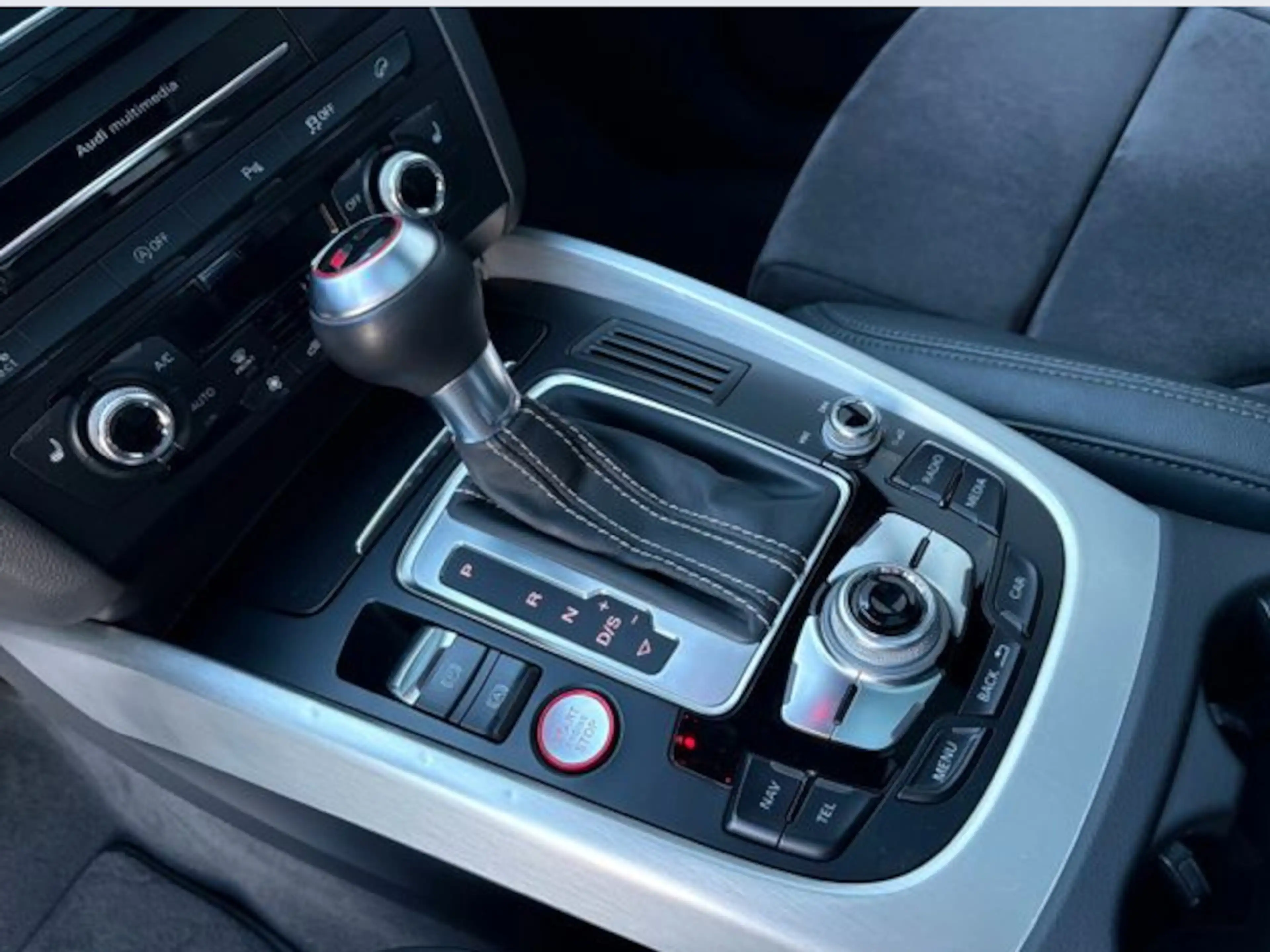 Audi SQ5 3.0 TDI quattro Pano Standheizung AHK 1.Hand — photo 9