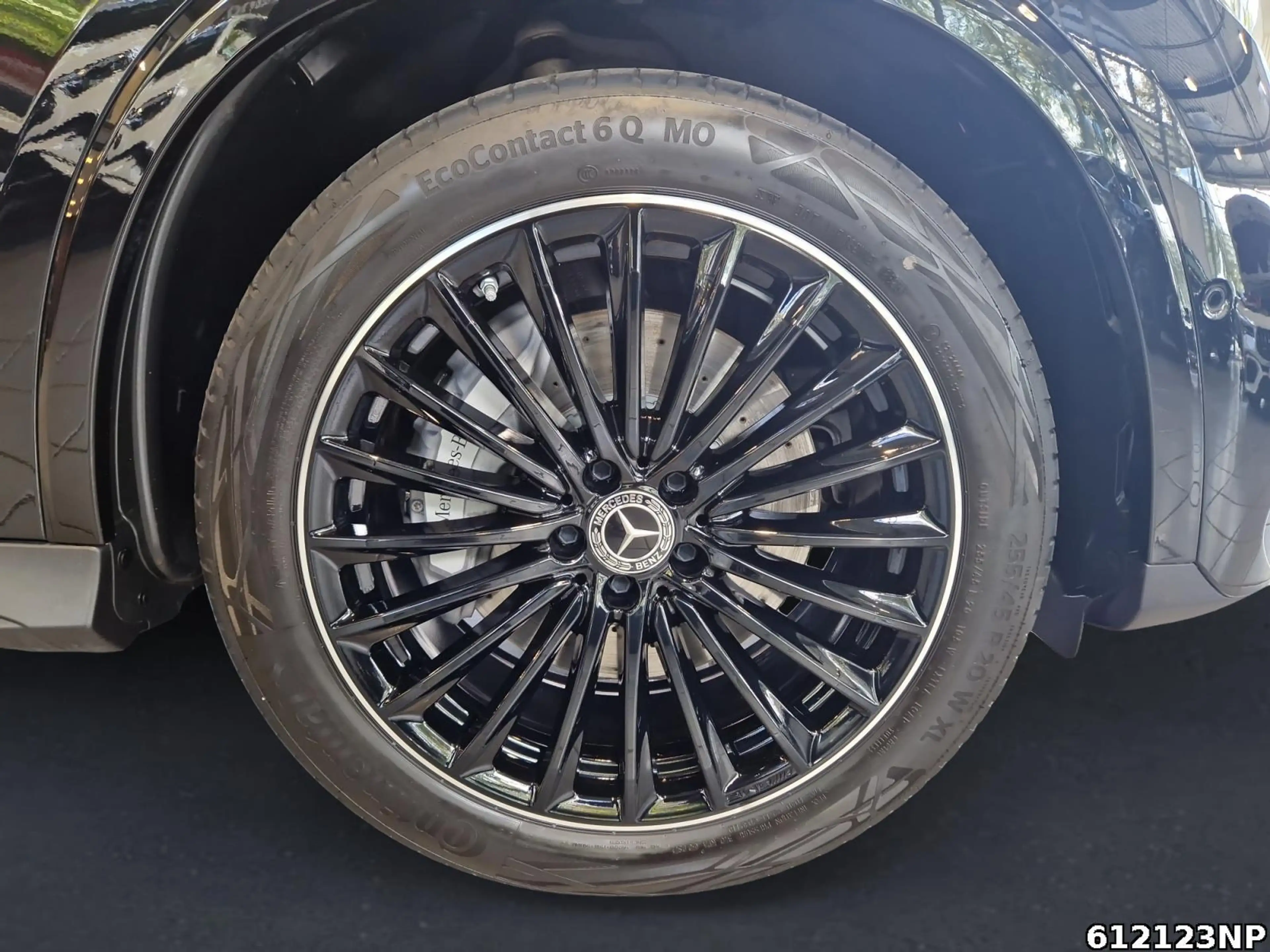 Mercedes-Benz GLC 300 4M AMG  Pano AHK Digital Light Distronic — photo 5