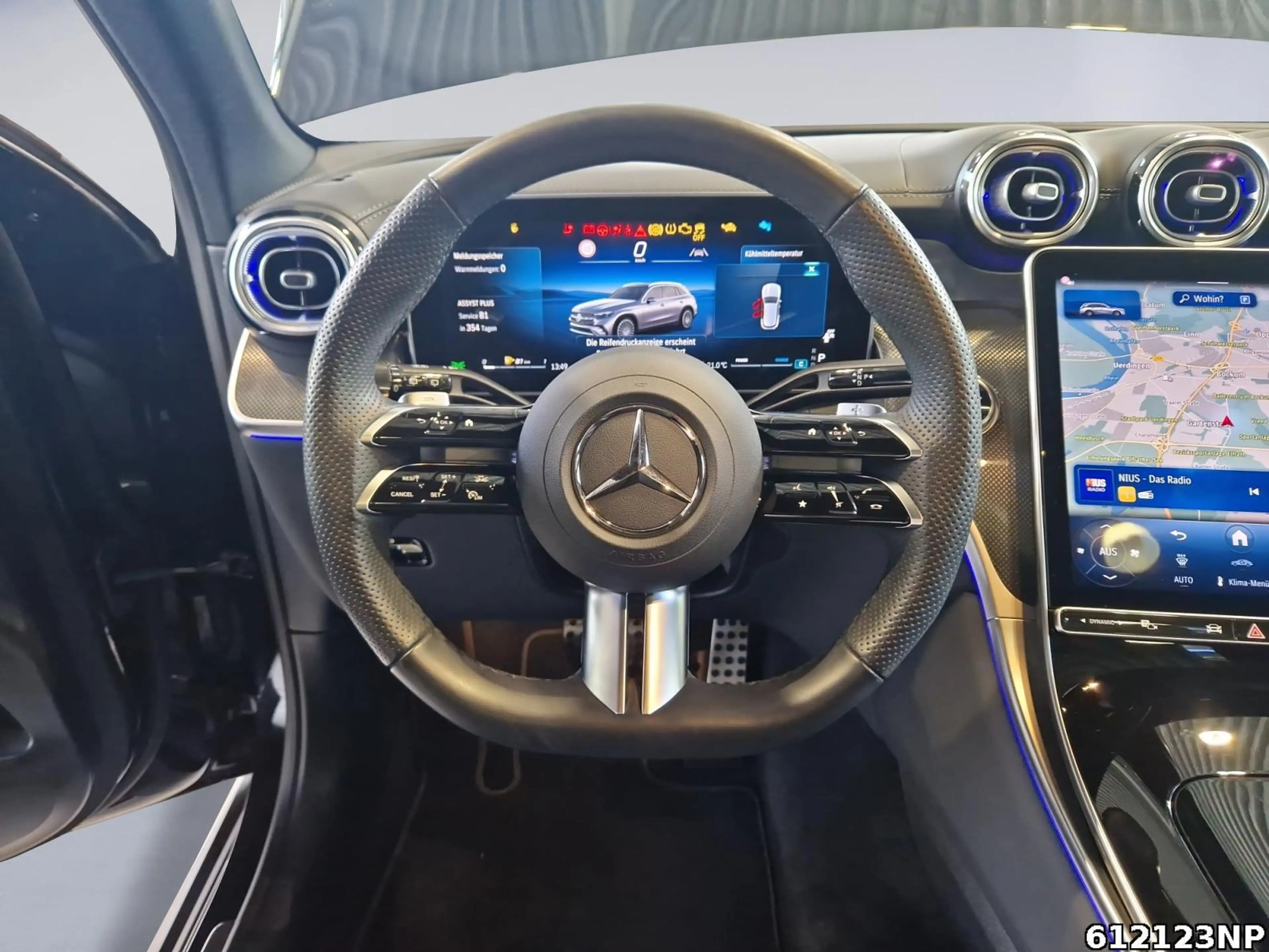 Mercedes-Benz GLC 300 4M AMG  Pano AHK Digital Light Distronic — photo 9