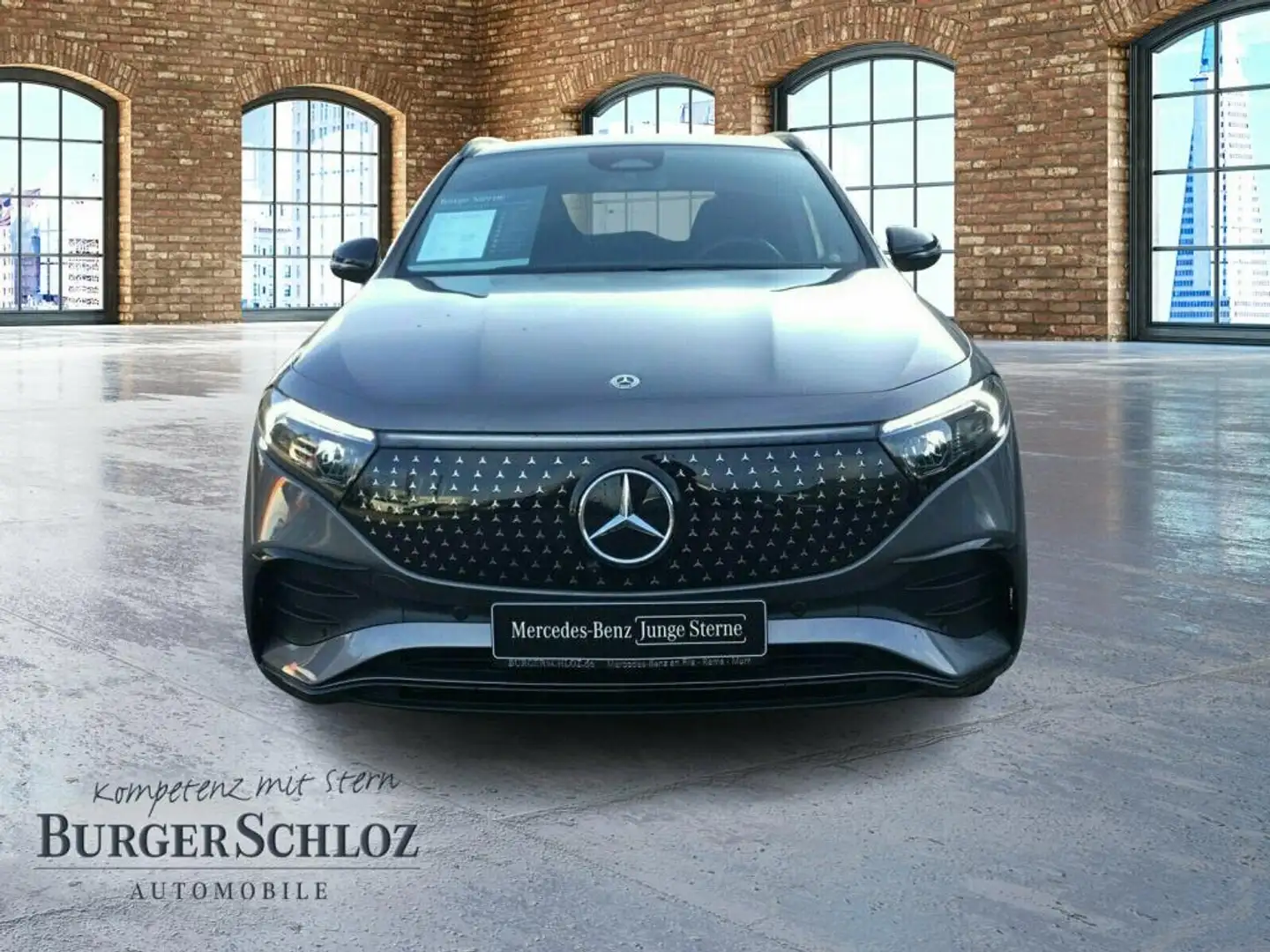Mercedes-Benz EQA 300 4M AMG/360/LED/PANO Grau - 2