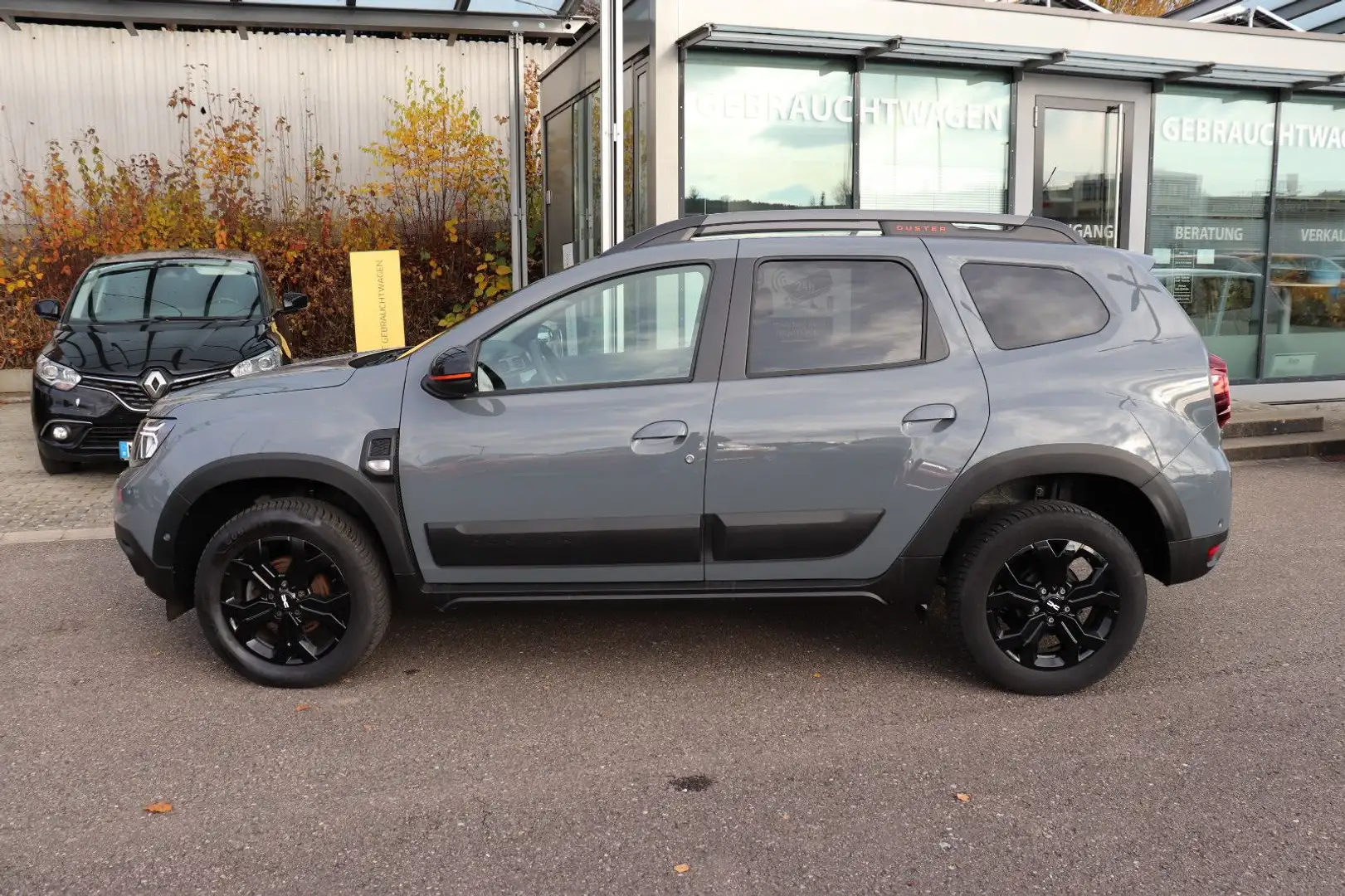 Dacia Duster II Extreme 4WD, 360° Kamera Grau - 2