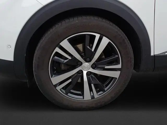 Peugeot 5008 view 8