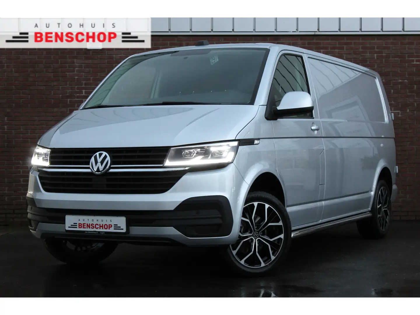 Volkswagen T6.1 Transporter 2.0 TDI 150PK DSG L2 |ACHTERUITRIJCAMERA|LED|CRUIS Argintiu - 1