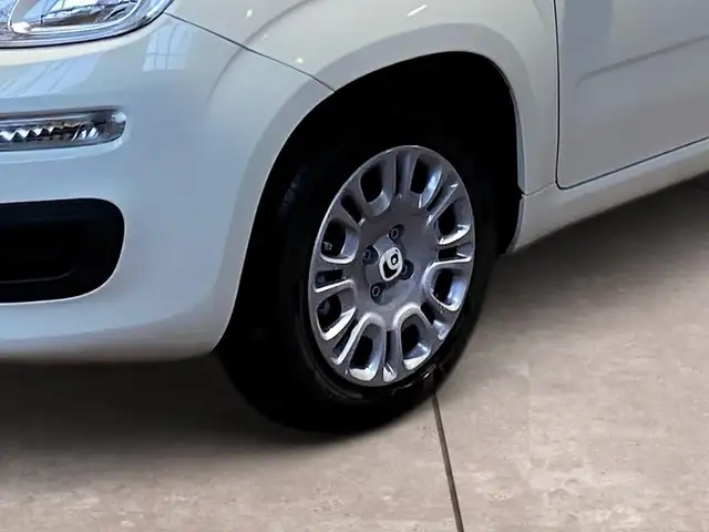 Fiat Panda view 15