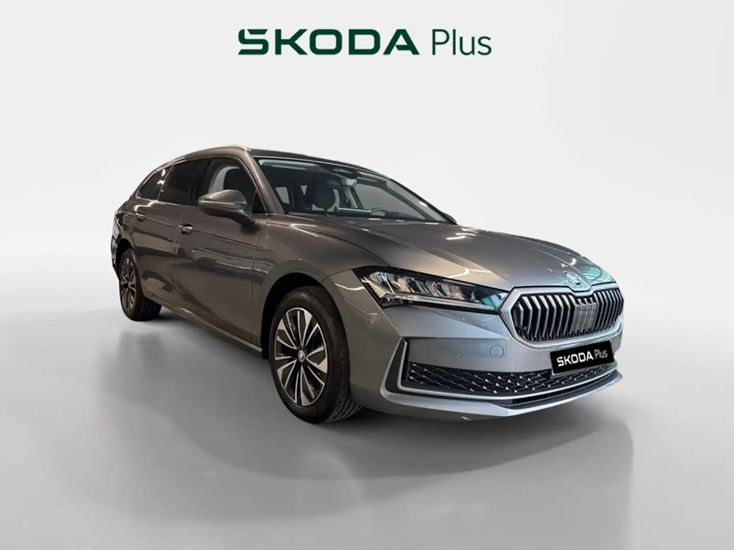 Skoda Superb FAMILIAR 2.0 TDI 110KW DSG SELECTION COMBI 150 5P Gris - 1