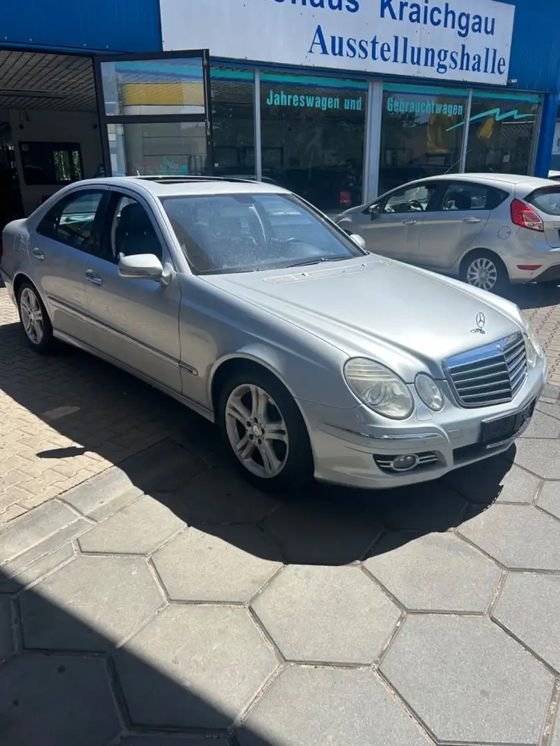 Mercedes-Benz E 220 Lim. E 220 CDI Avantgarde GSD PDC Plateado - 2