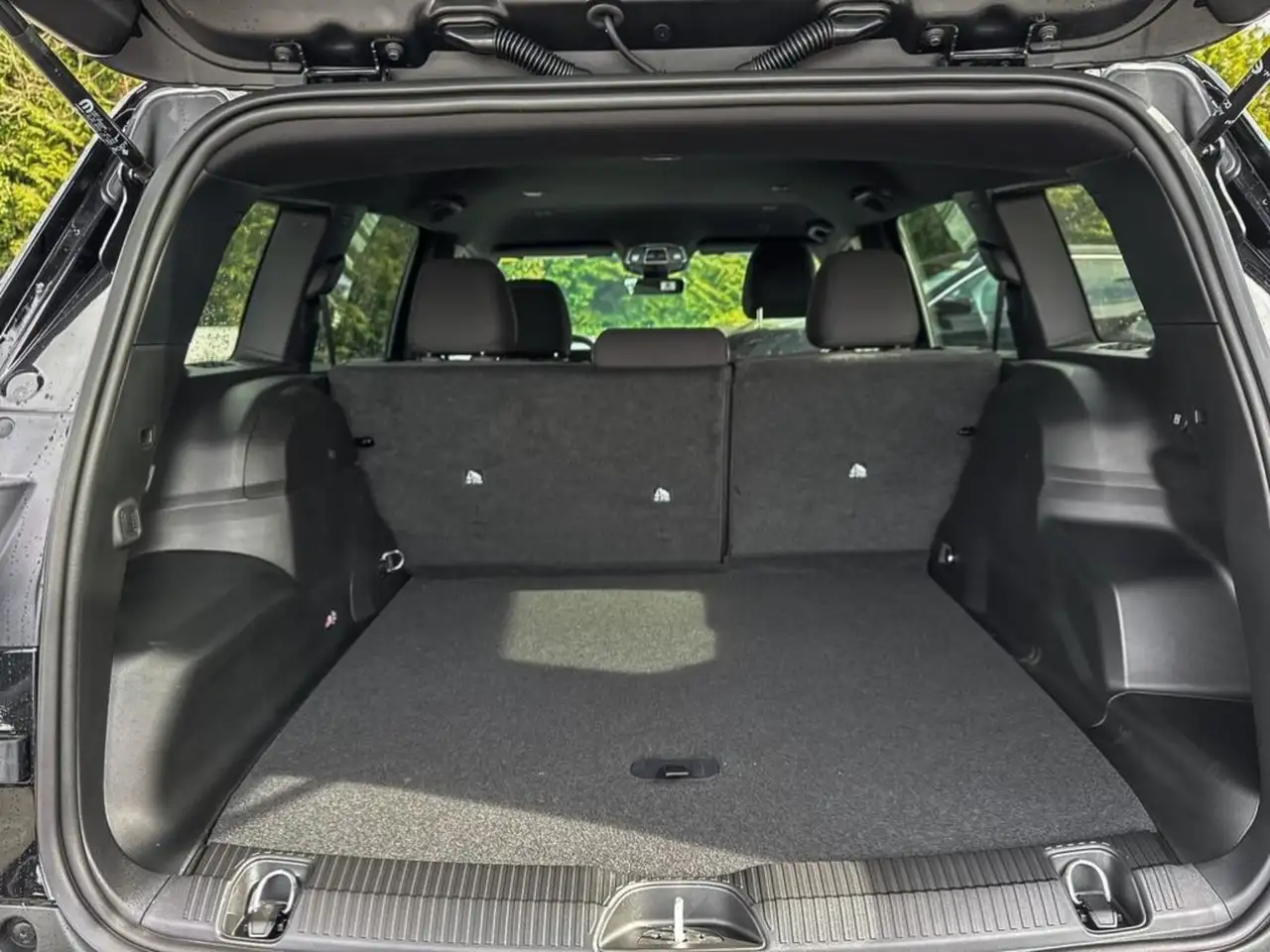 Jeep Cherokee снимка Jeep Cherokee