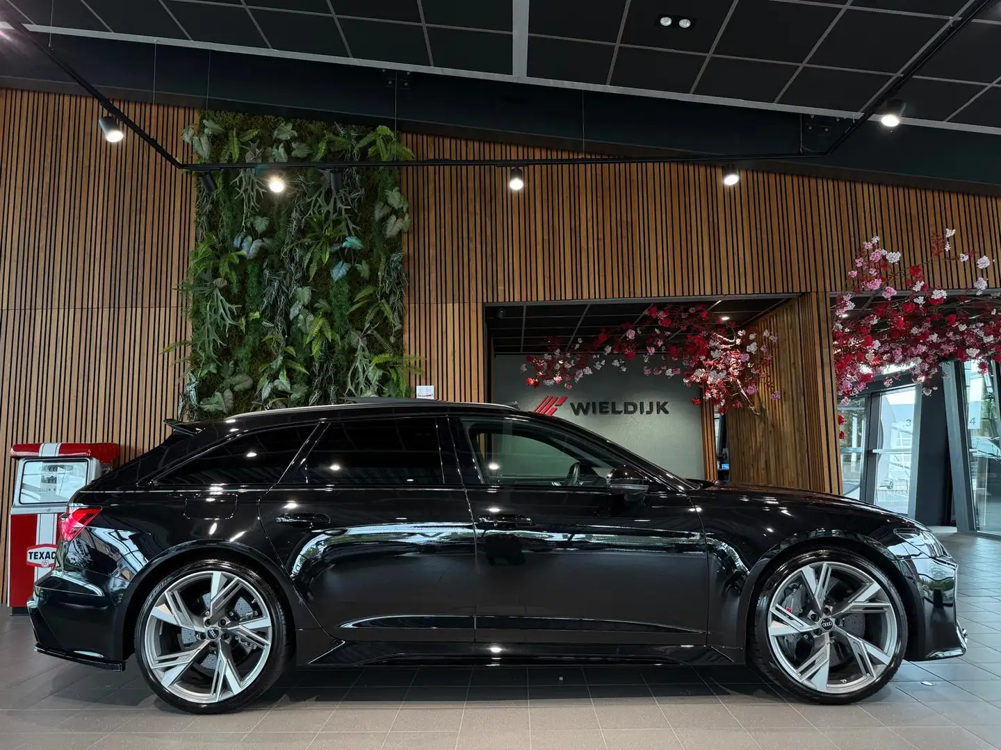 Audi RS6 A6 Avant TFSI quattro Keramisch Pano Dynamic + Car Noir - 2