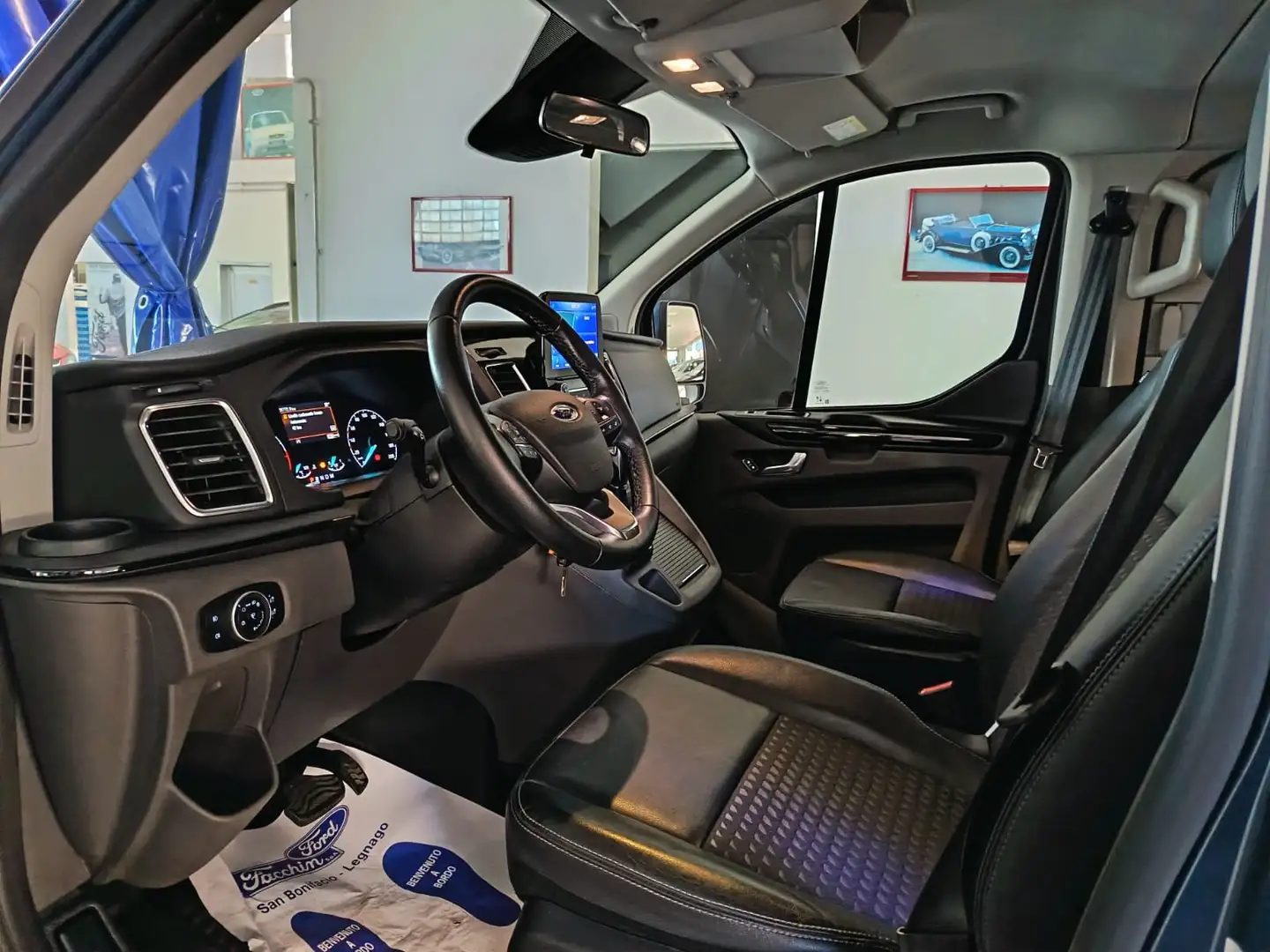Ford Tourneo Custom 2.0 Ecoblue 185cv L1 SPORT Auto Bleu - 2