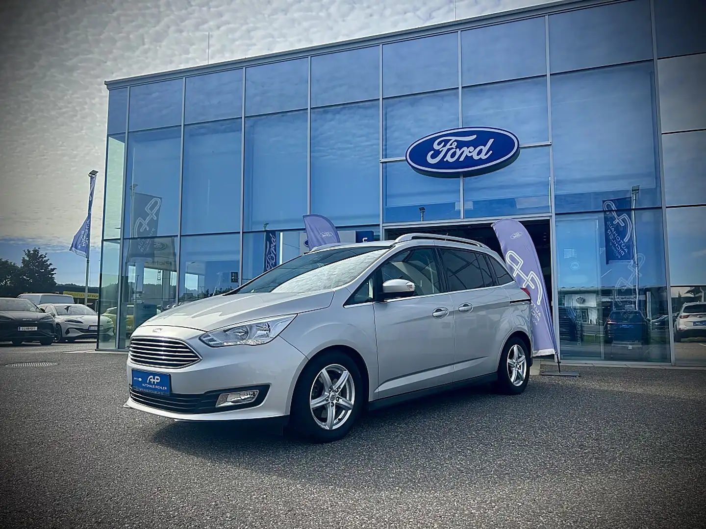 Ford Grand C-Max Grand C-MAX Titanium 1,5 EcoBoost S/S /TEMPOMAT... Grau - 2