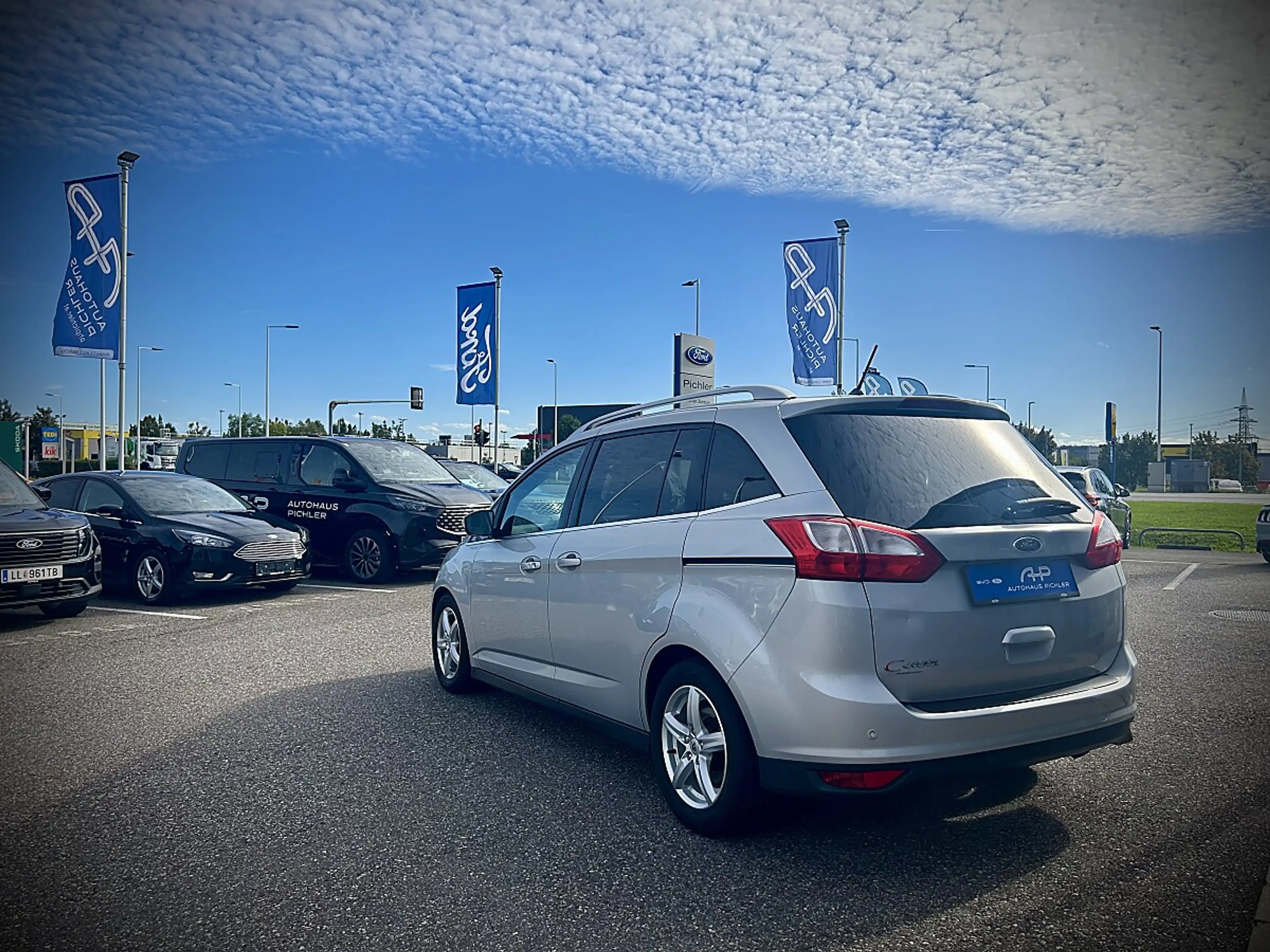 Ford Grand C-Max Grand C-MAX Titanium 1,5 EcoBoost S/S /TEMPOMAT... — photo 4