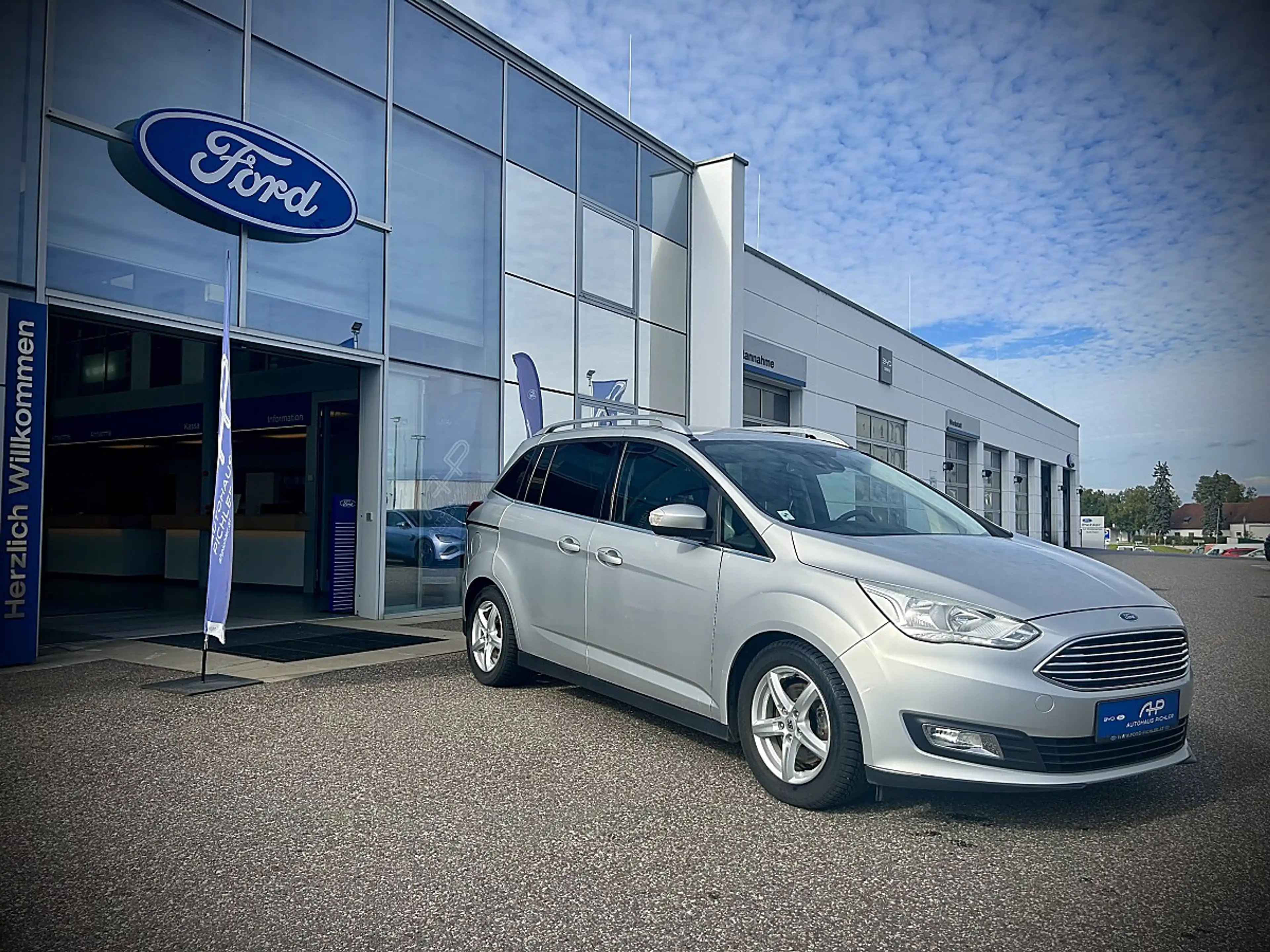 Ford Grand C-Max Grand C-MAX Titanium 1,5 EcoBoost S/S /TEMPOMAT... — photo 5
