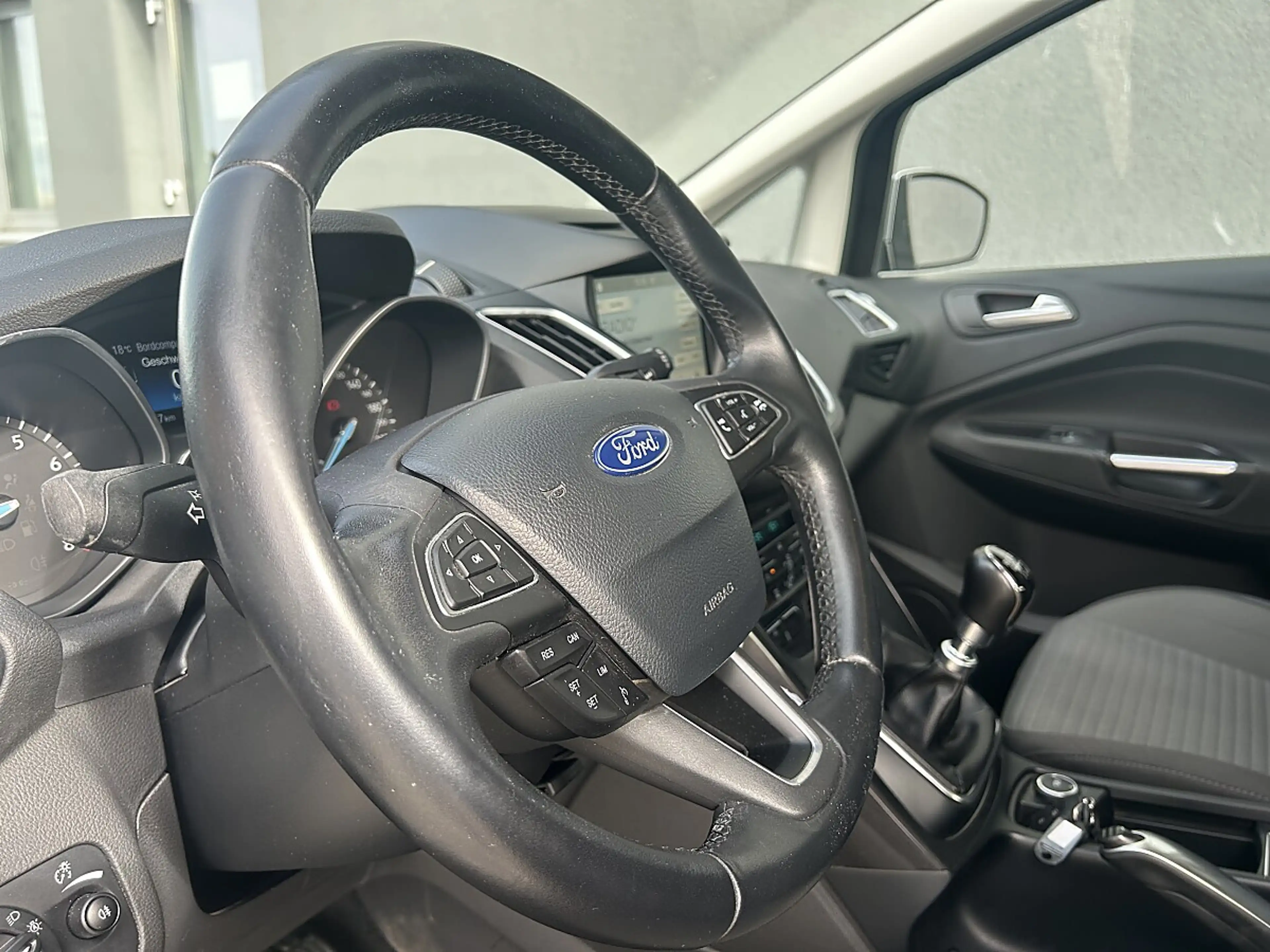 Ford Grand C-Max Grand C-MAX Titanium 1,5 EcoBoost S/S /TEMPOMAT... — photo 10
