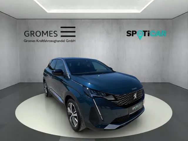 Peugeot 3008 main image