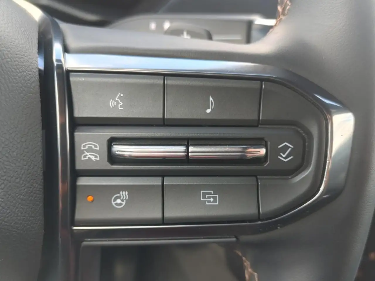 GMC Acadia снимка GMC Acadia