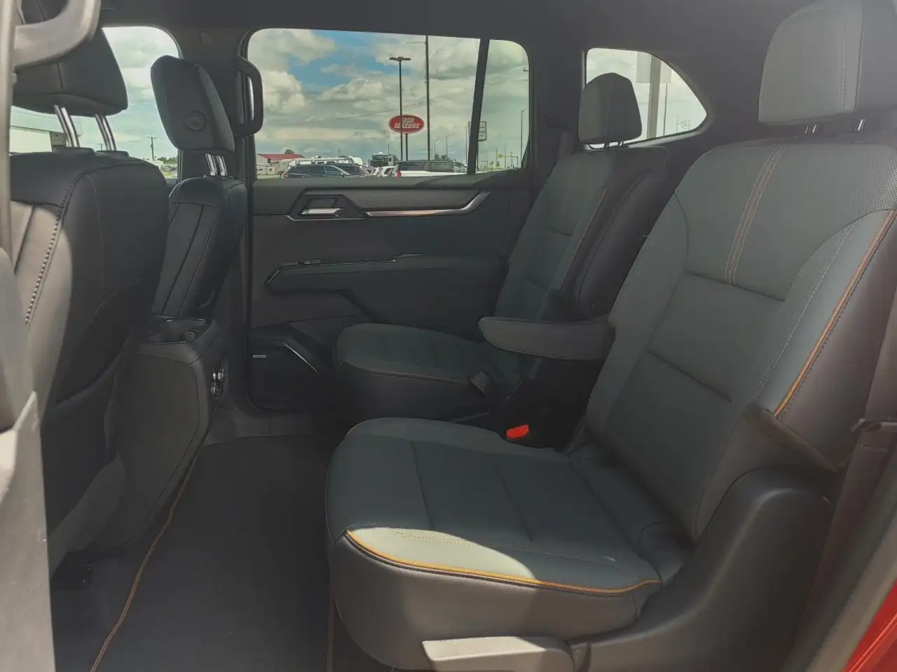 GMC Acadia снимка GMC Acadia