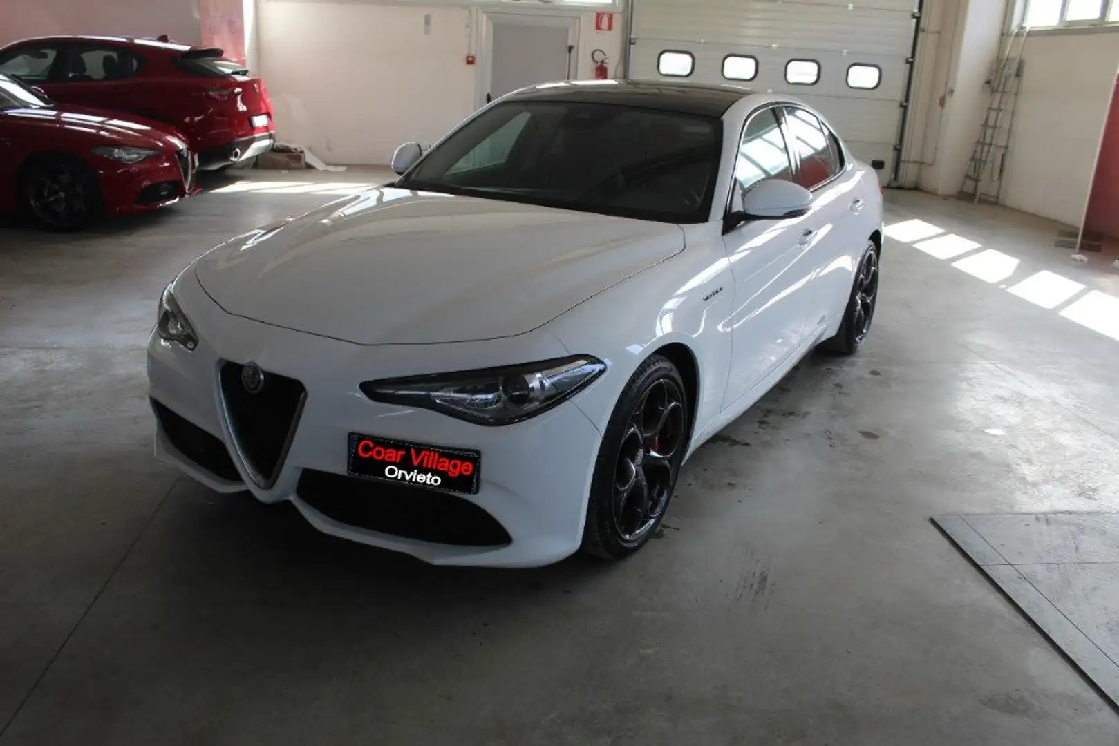 Alfa Romeo Giulia 2.2 Turbodiesel 210 CV AT8 AWD Q4 Veloce Bílá - 1