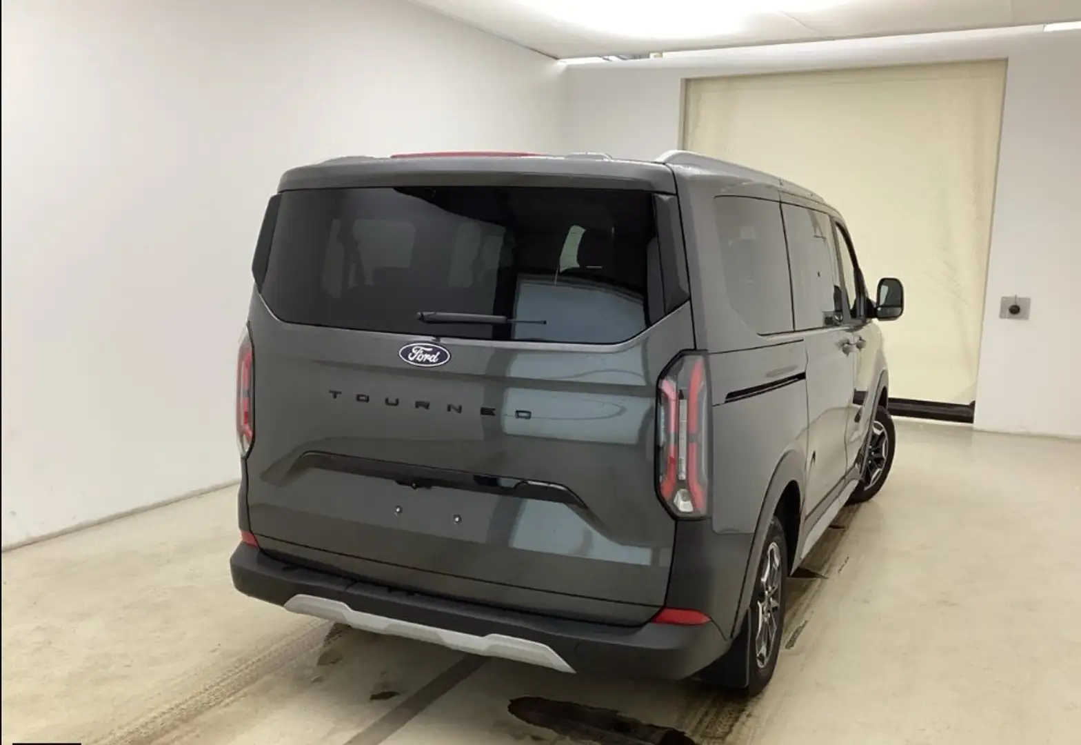 Ford Tourneo Custom L1 Tourneo Active el. AHK Grau - 2