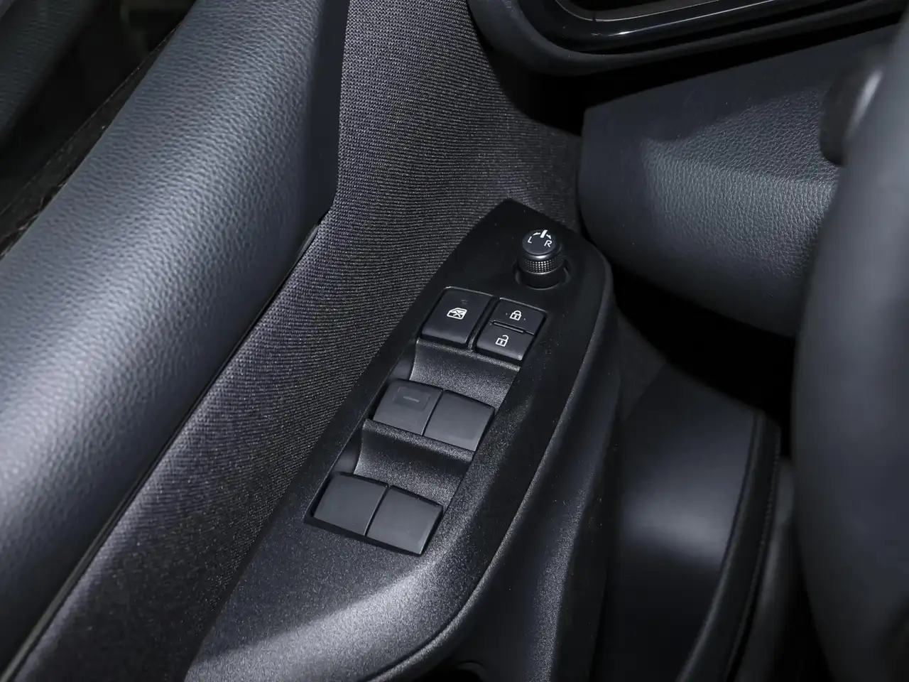 Toyota Yaris 1.5 Hybrid Teamplayer Comfort KAMERA KLIMA, миниатюра 14