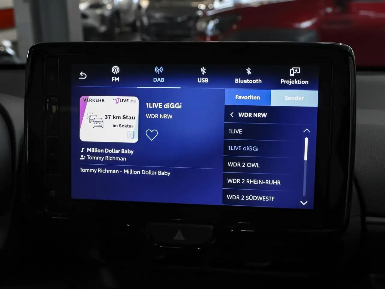 Toyota Yaris 1.5 Hybrid Teamplayer Comfort KAMERA KLIMA, миниатюра 11