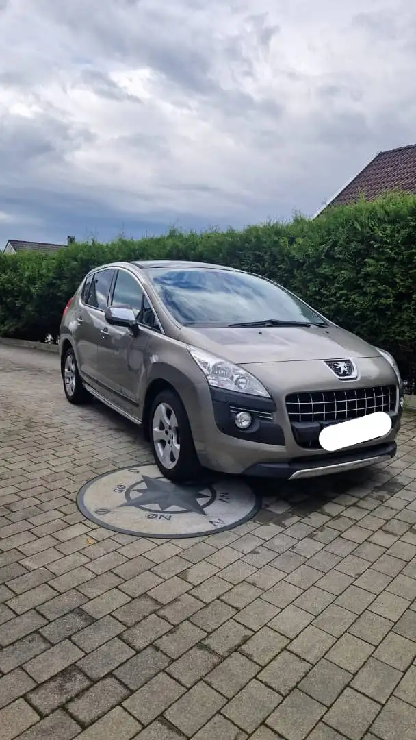 Peugeot 3008 3008 1.6 HDi 16V 109ch FAP Premium Pack Gris - 2