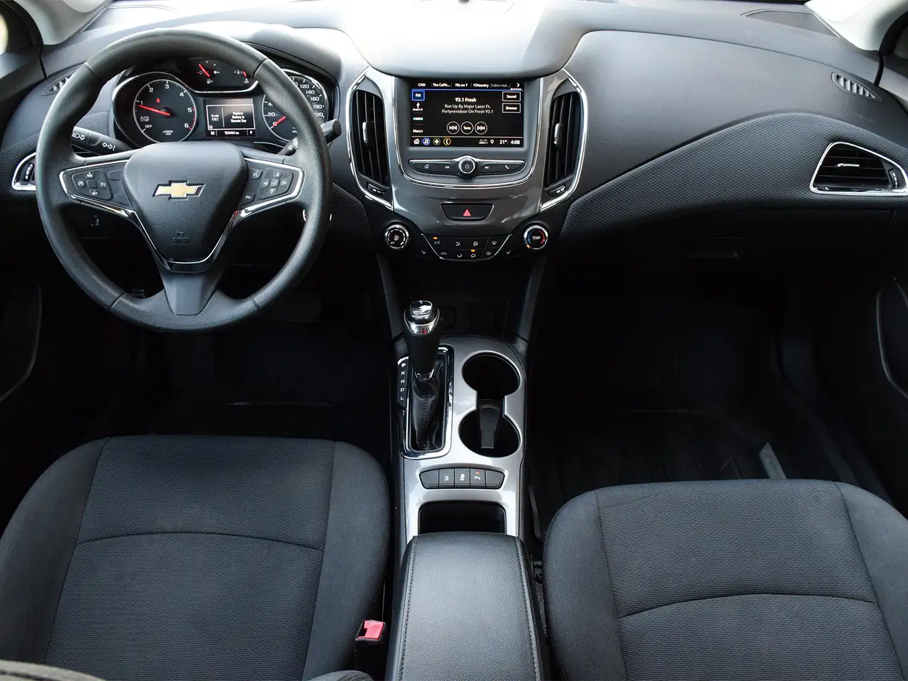 Chevrolet Cruze photo Chevrolet Cruze