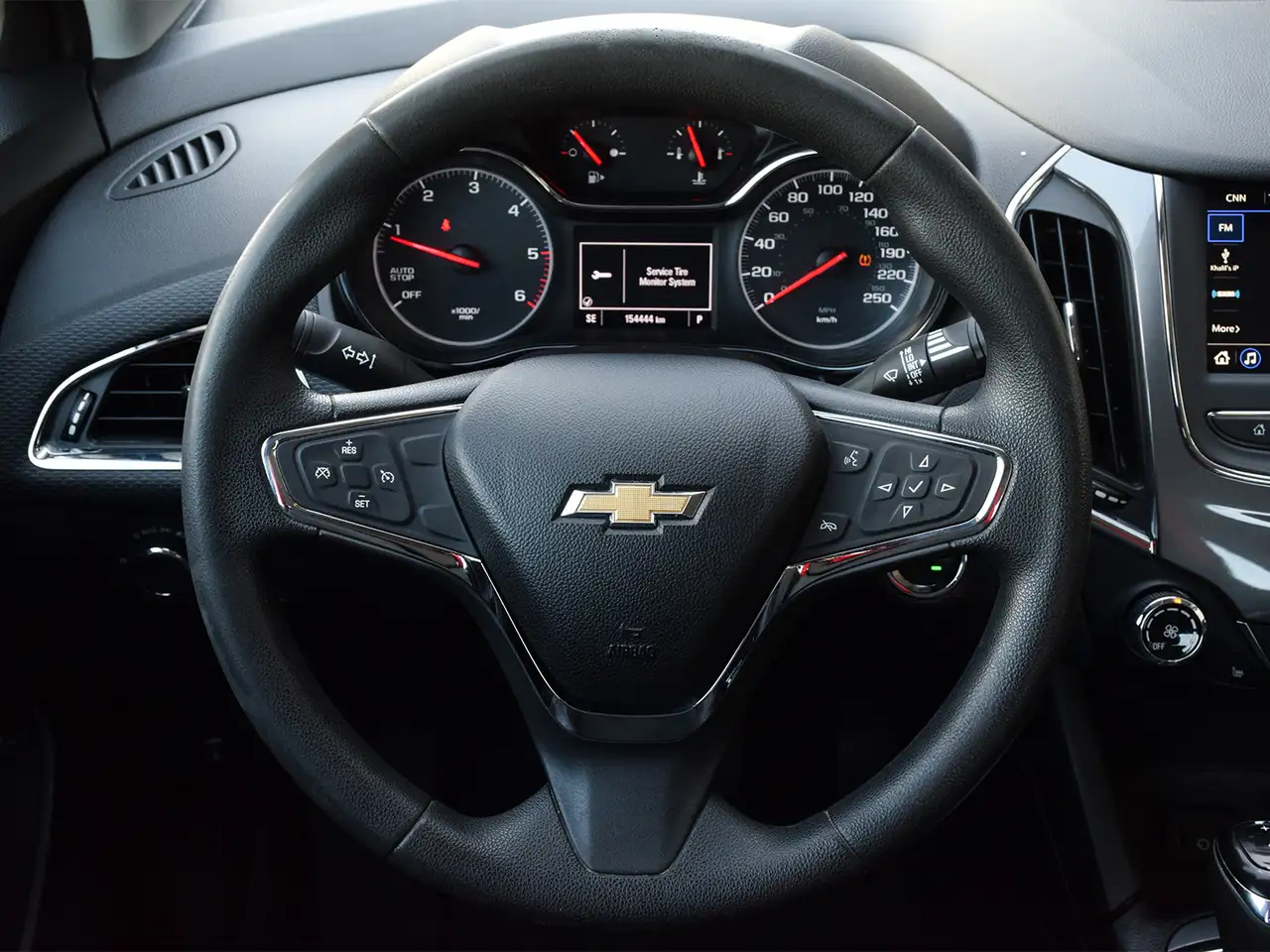Chevrolet Cruze photo Chevrolet Cruze